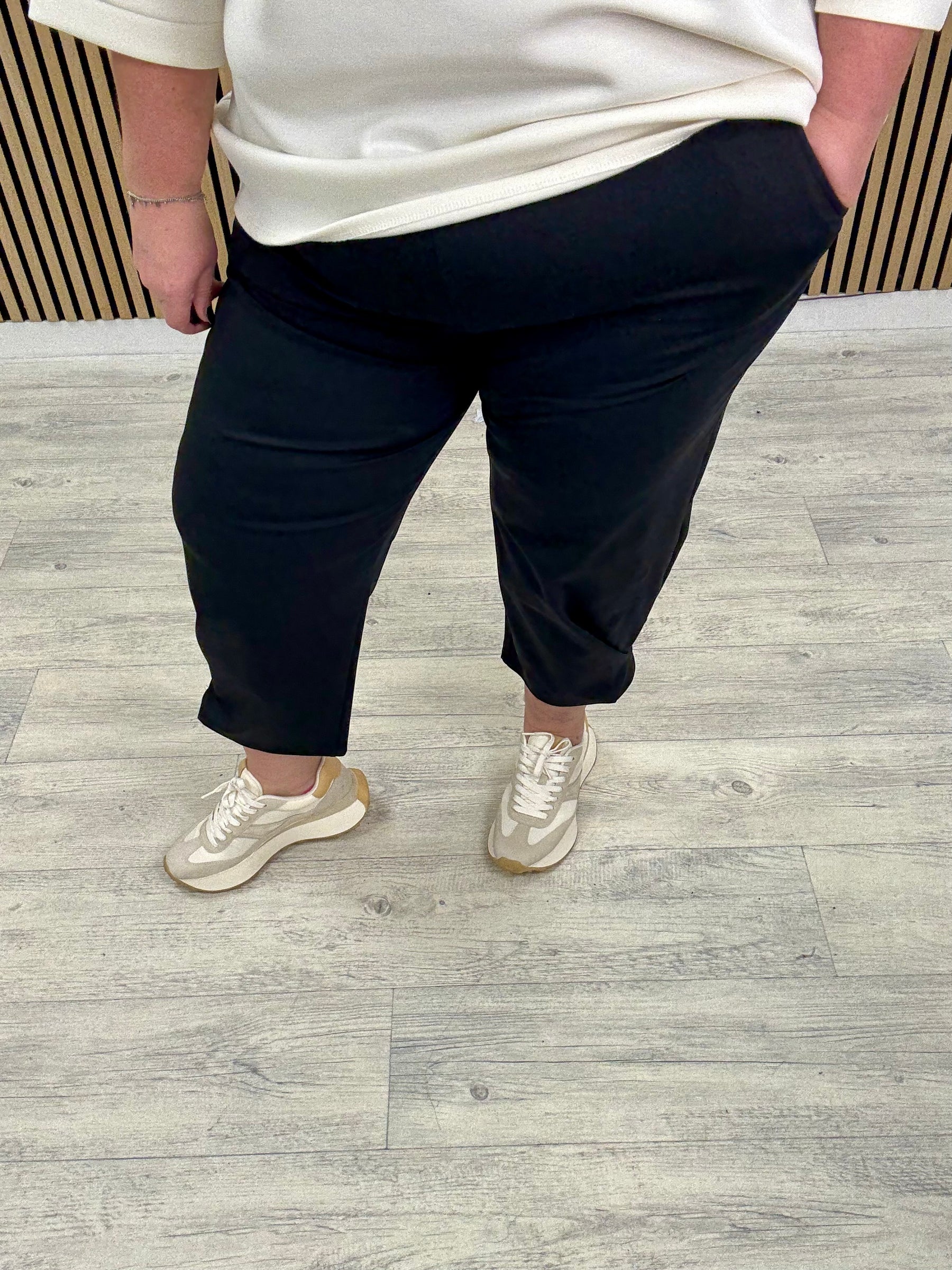 Hampton Side Pleat Scuba Joggers (PLUS) - Black