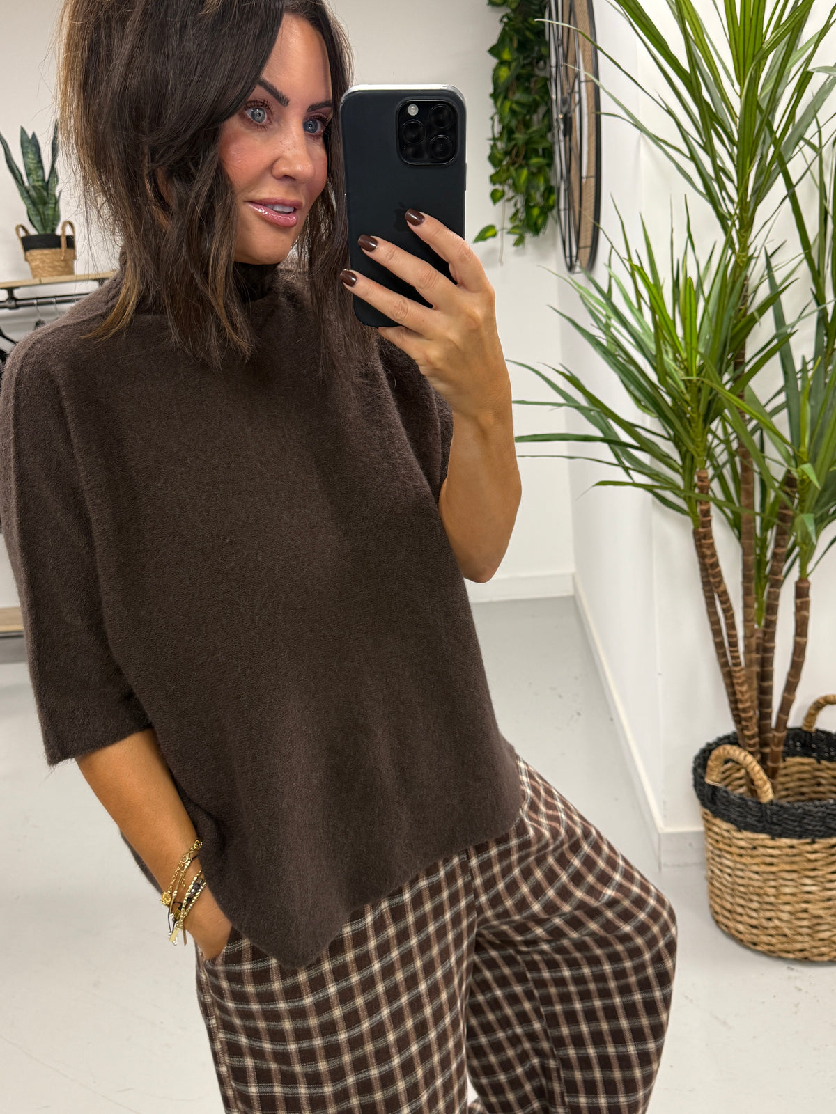 Oakley Crop Sleeve Knit - Dark Chocolate