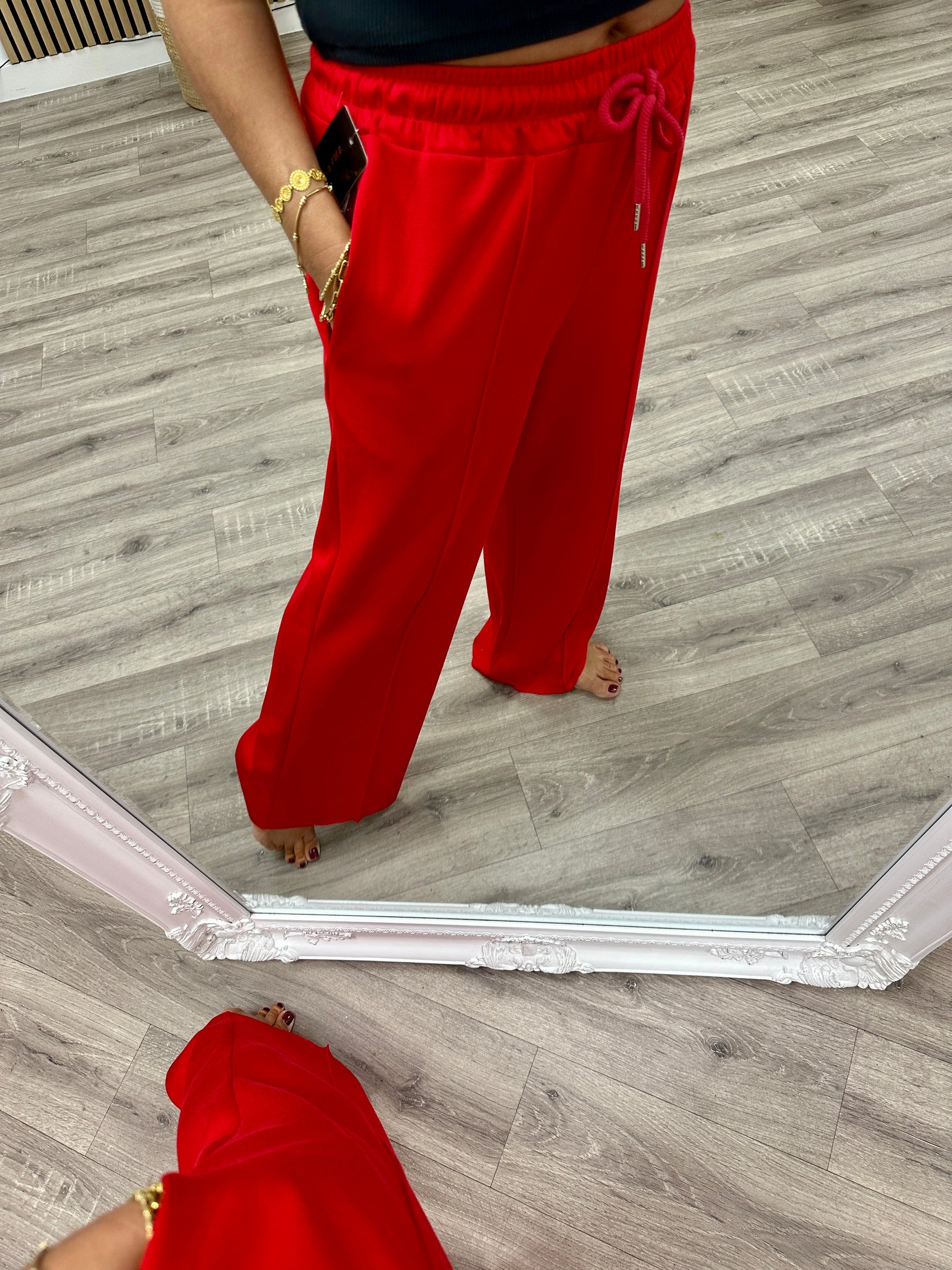 Wide Leg Seam Jogger (Plus) - Red