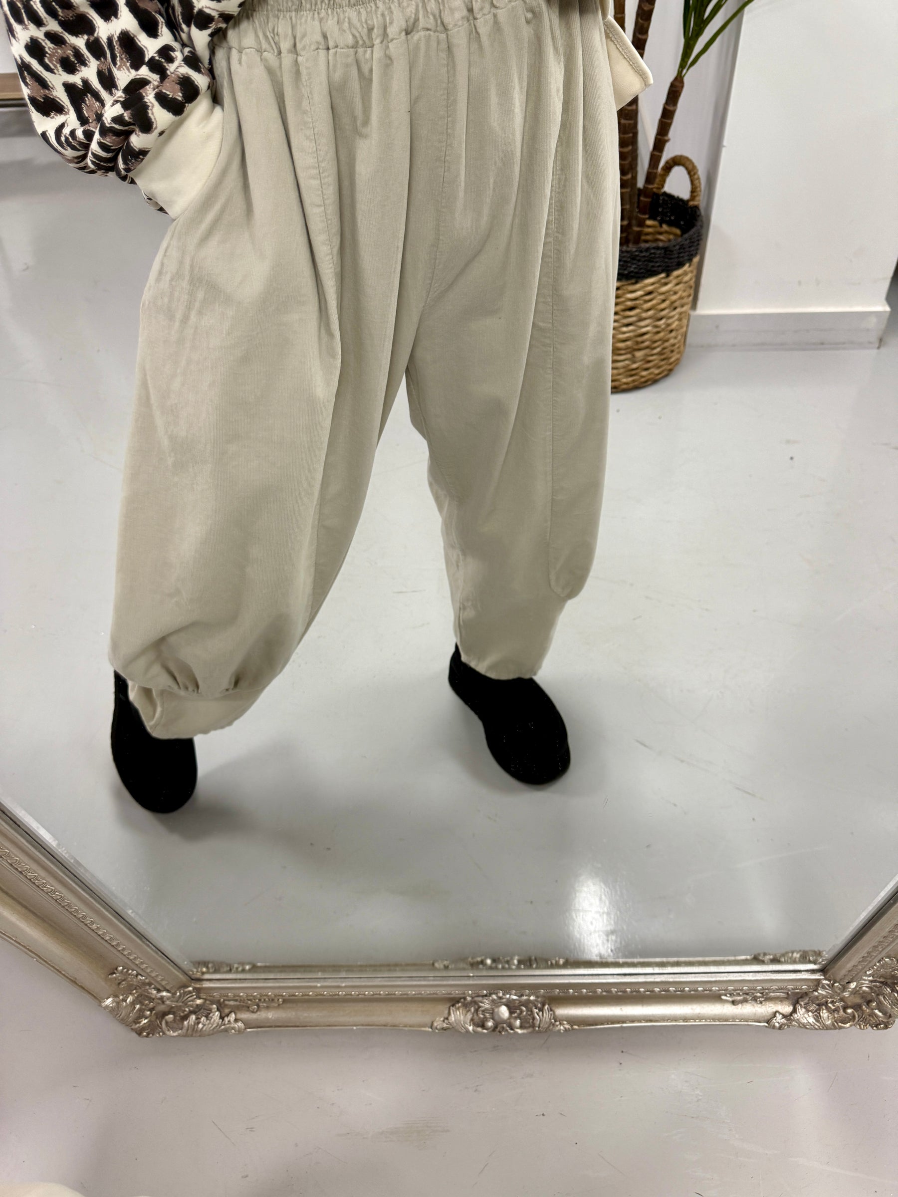 The Orla Needlecord Tapered Joggers - Cream