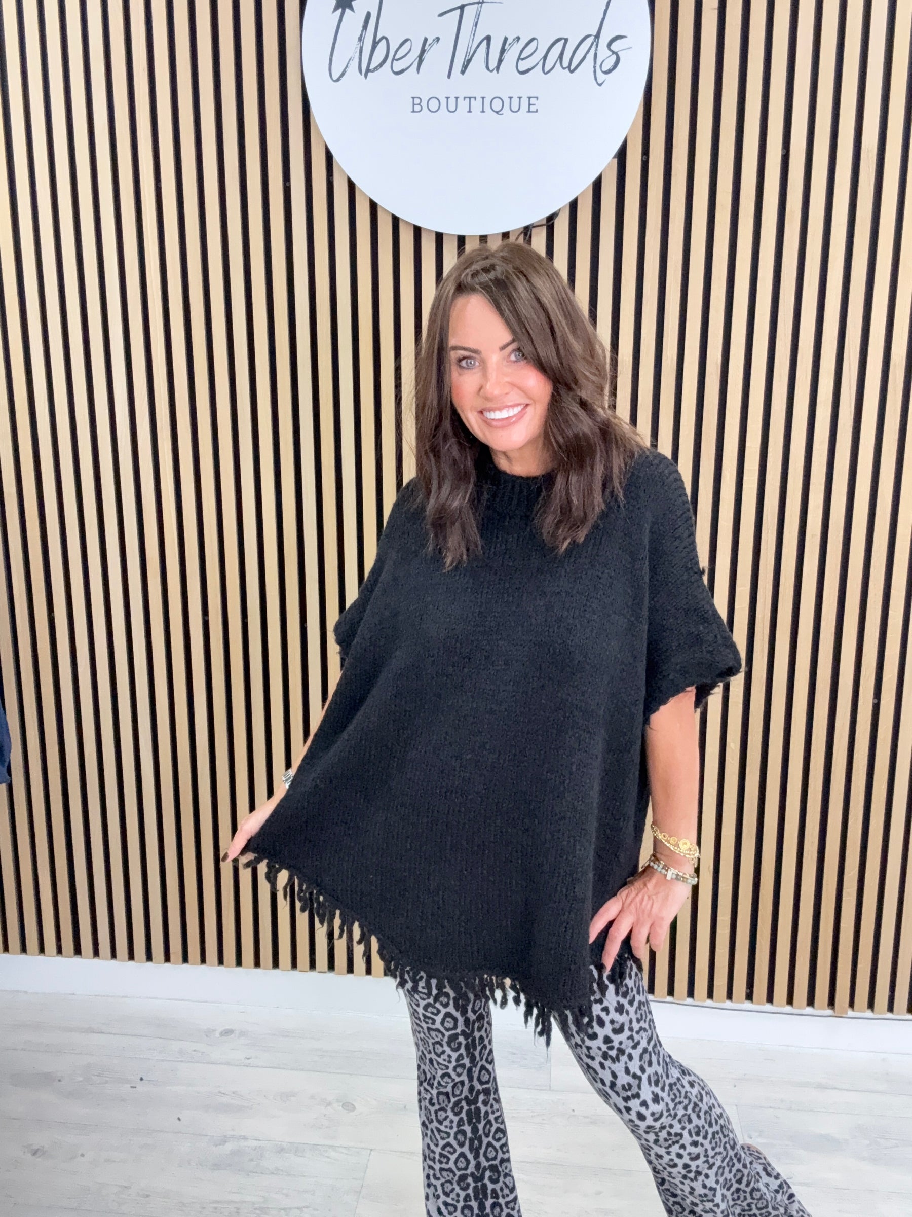 The Sleeveless Fringed Knit - Black
