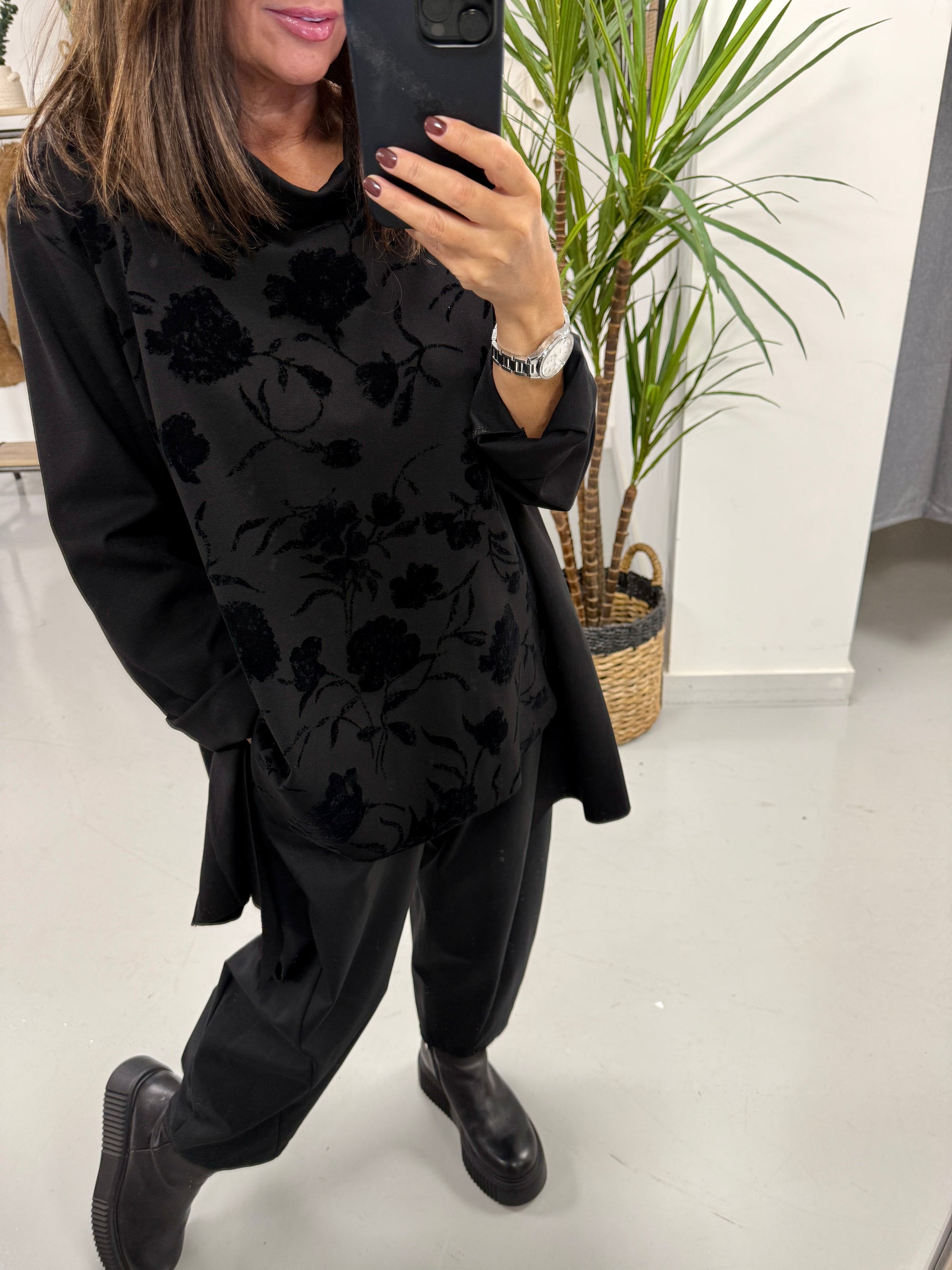 The Raven Reverse Collar Tunic - Black