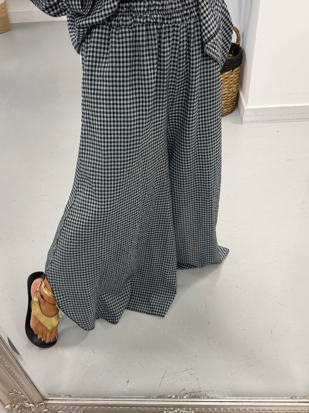 The Gingham Split Wide Leg Trousers - Black