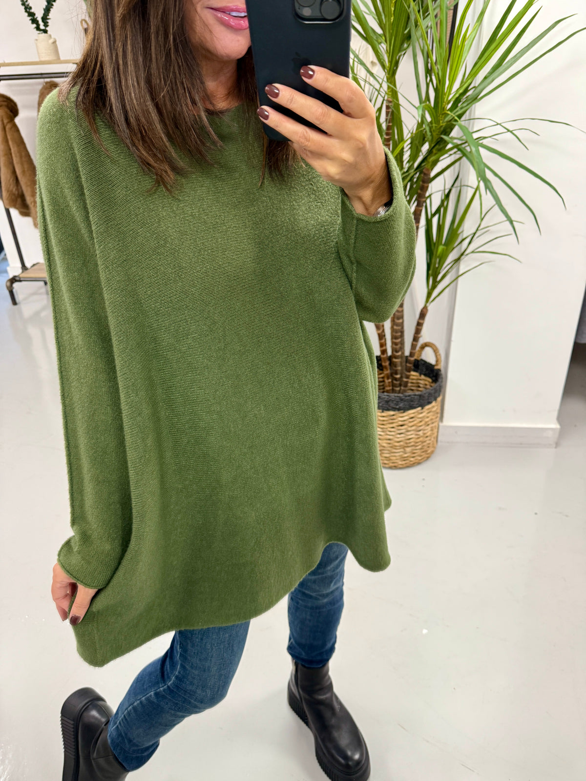 The Chelsea Round Neck Knit - Khaki