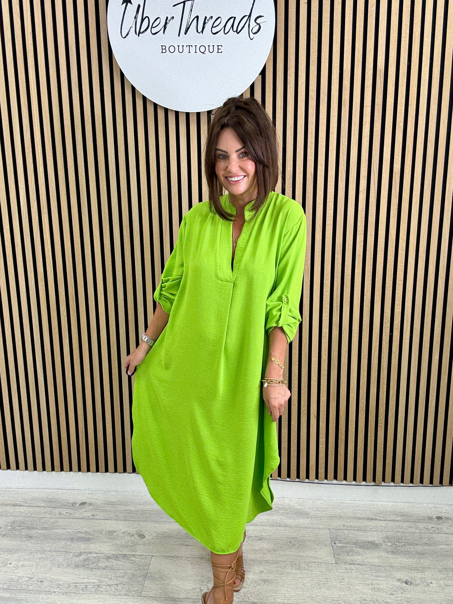 The Basic Button Sleeve - Lime