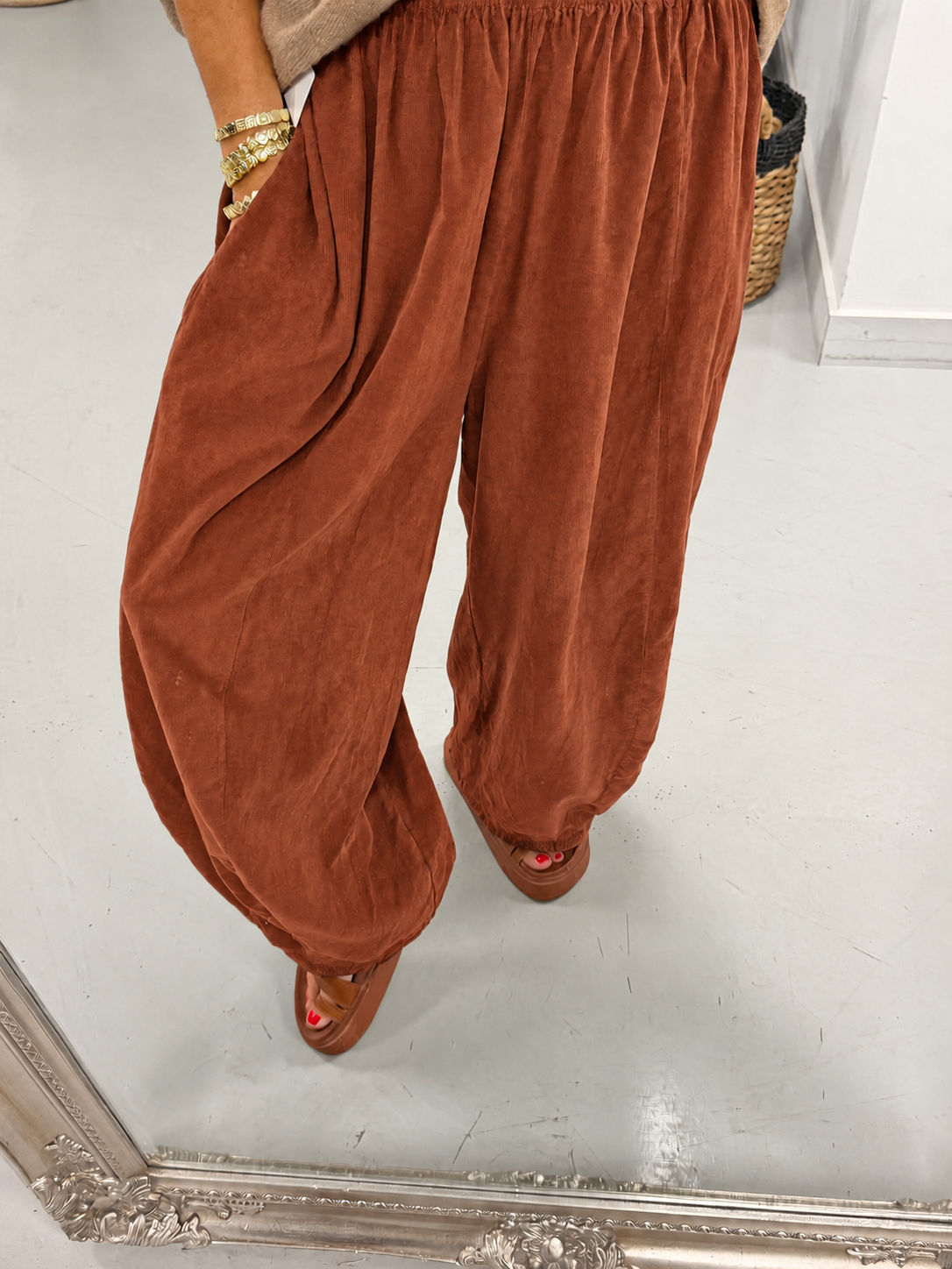 The Barrel Needlecord Joggers - Rust (Size 10-18)