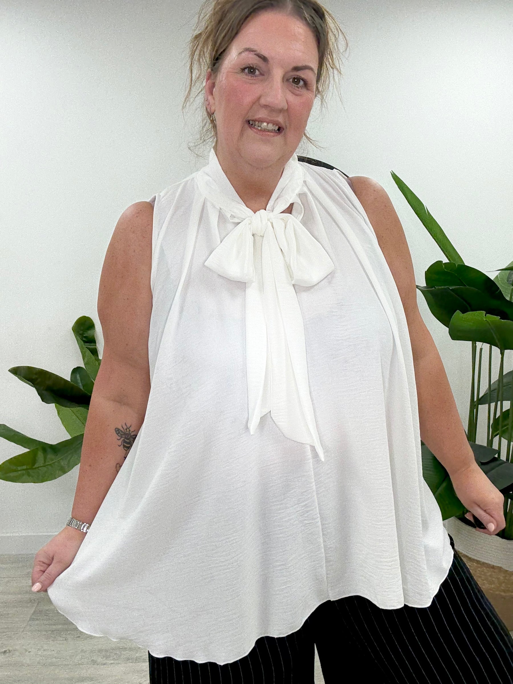 Sleeveless Pussy Bow - White