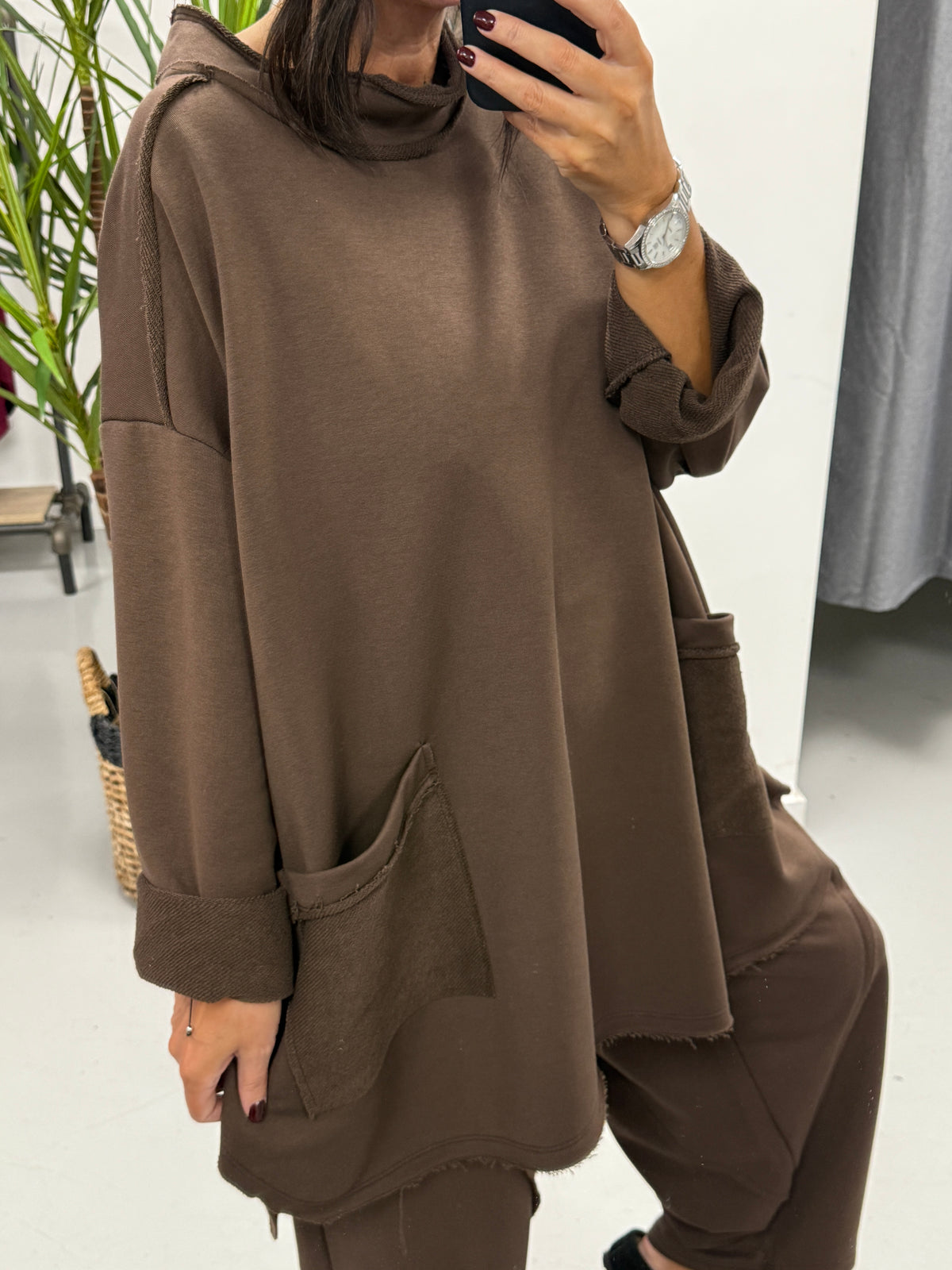 The Deluxe Weekend Collection Double Pocket Tunic - Chocolate