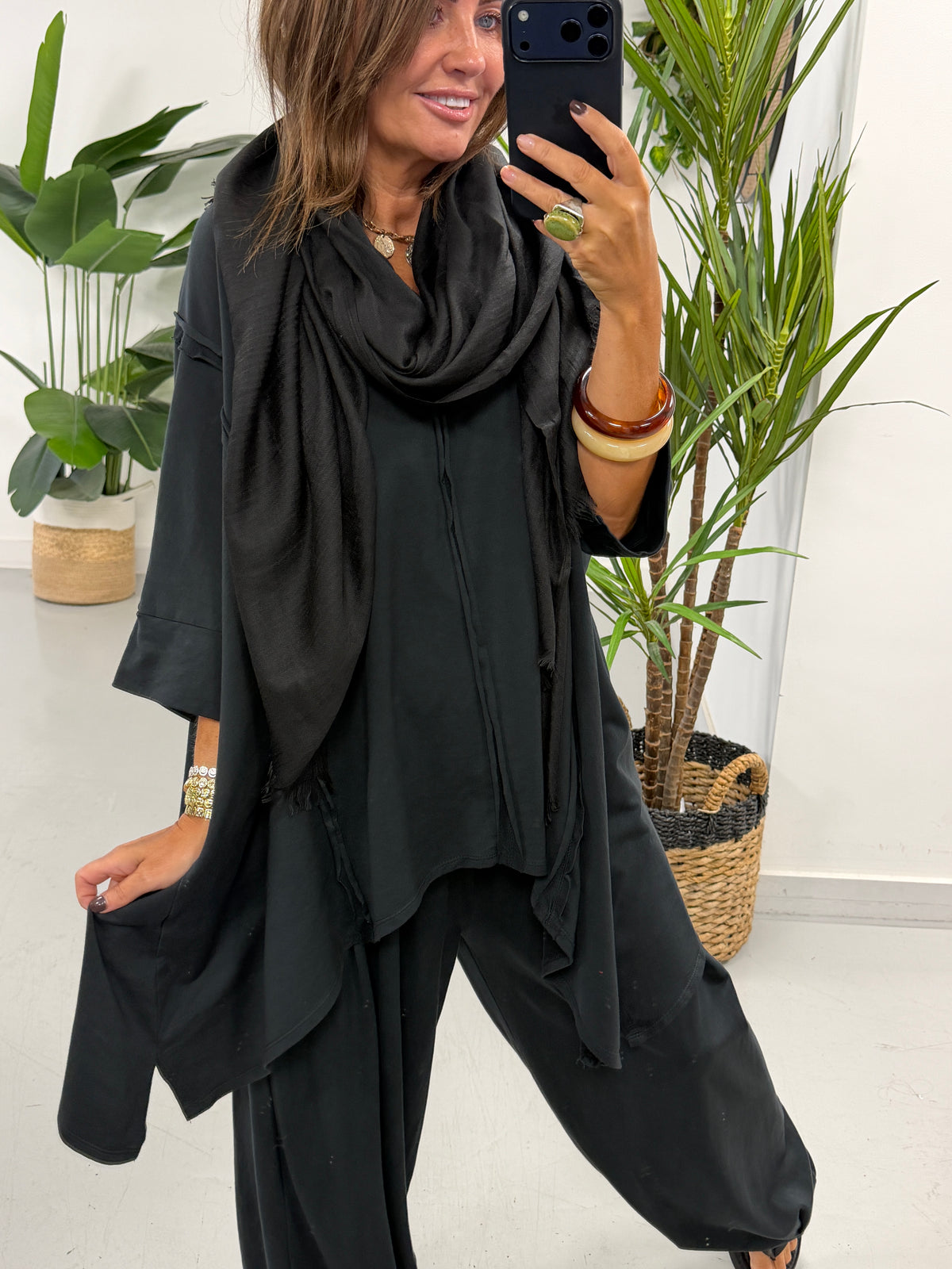 The Freestyle Slouch Handkerchief Hem Sweat - Black