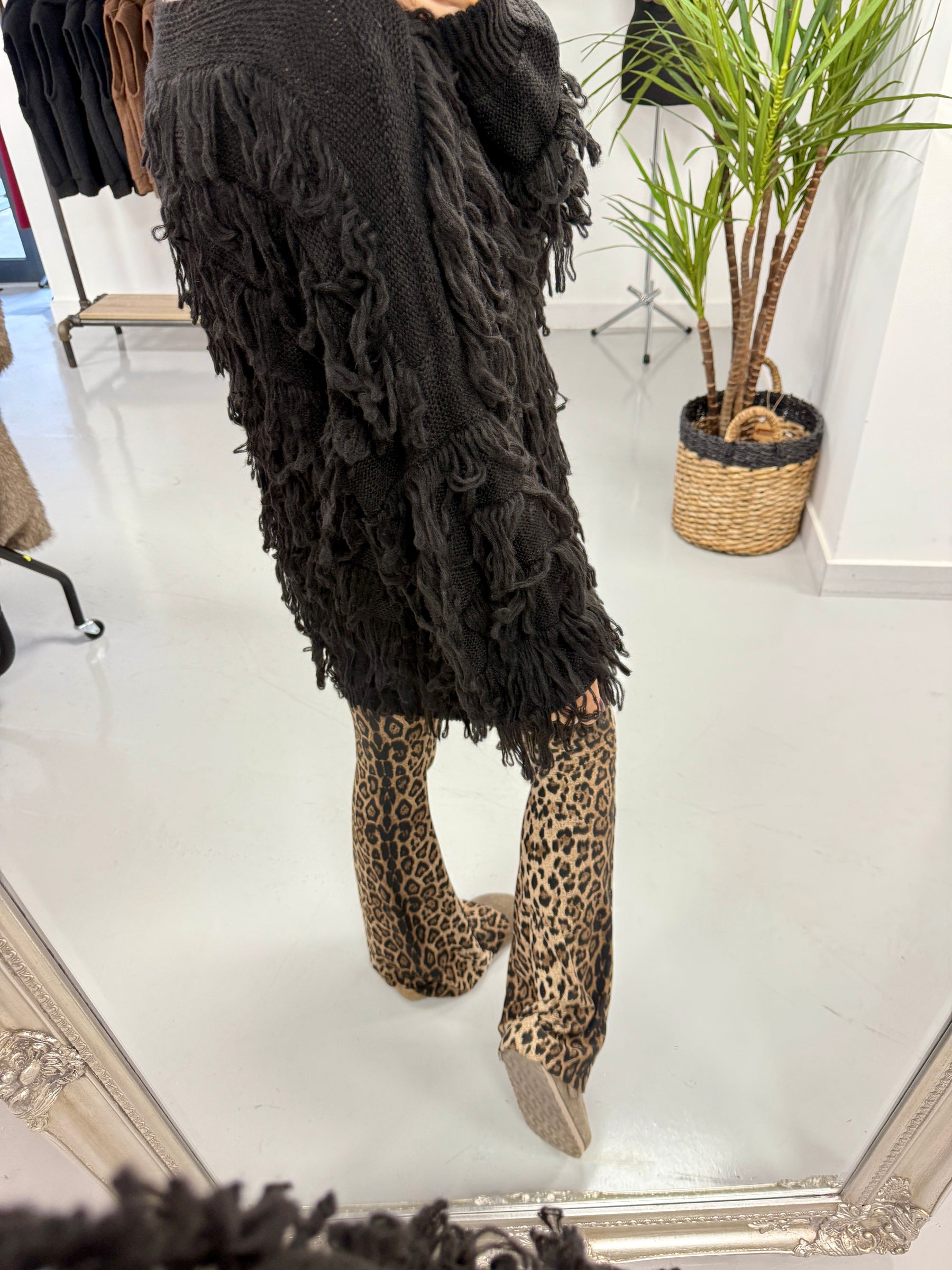 The Shaggy Long Line Jumper - Black