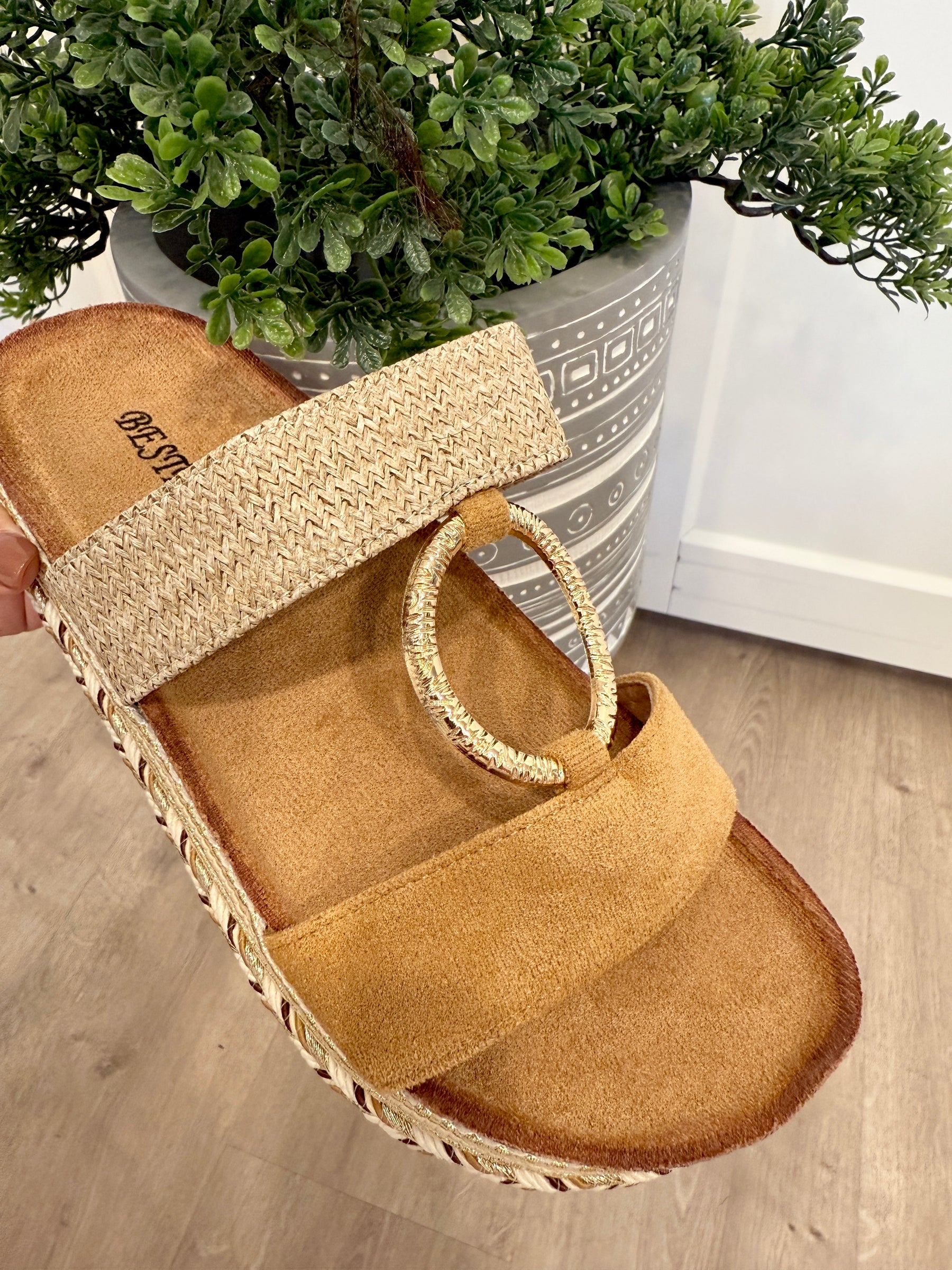 Ring Platform Sliders (sized)