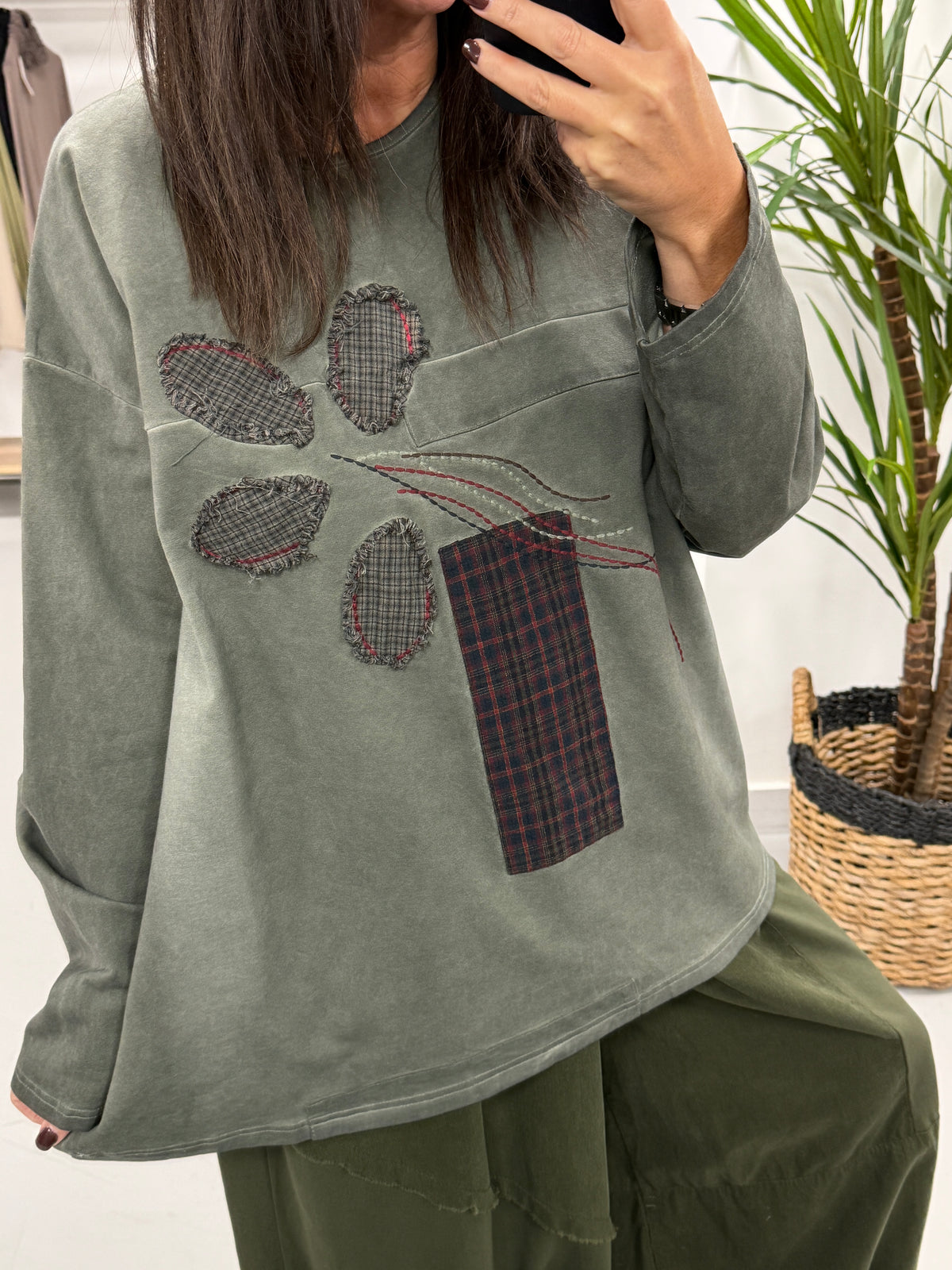 The Check Petal Patch Acid Wash Jersey - Khaki