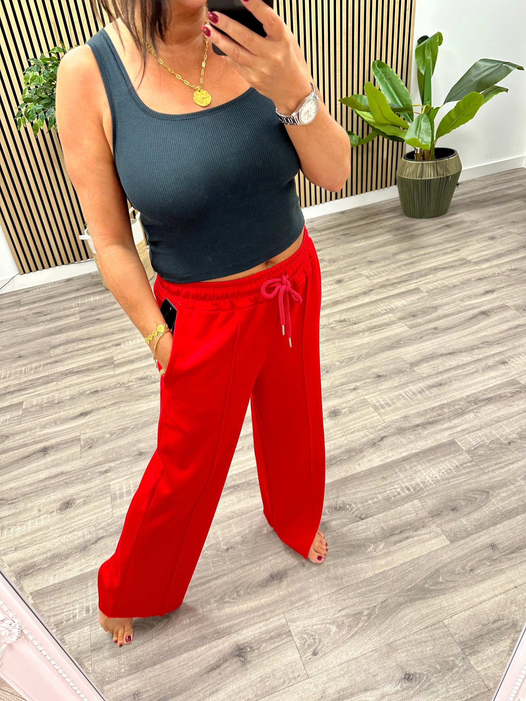 Wide Leg Seam Jogger (Plus) - Red