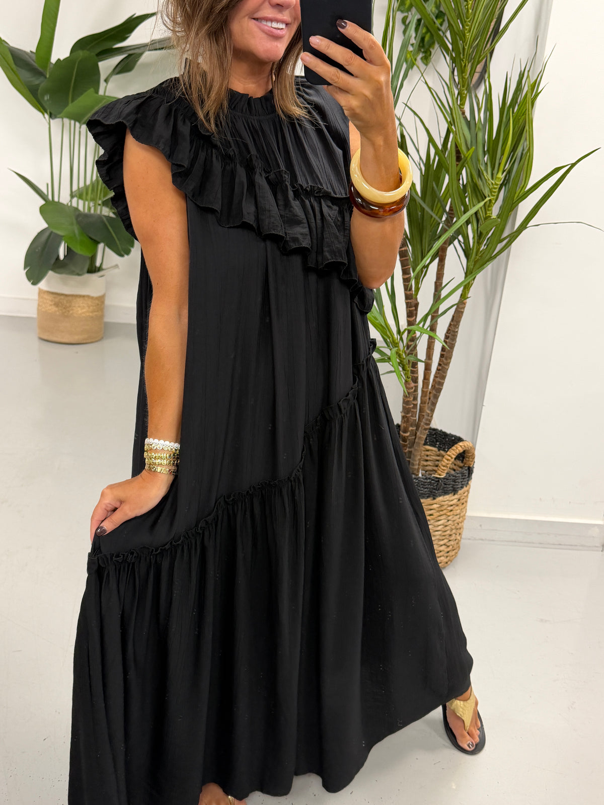 Downtown Ruffle Dress - Black