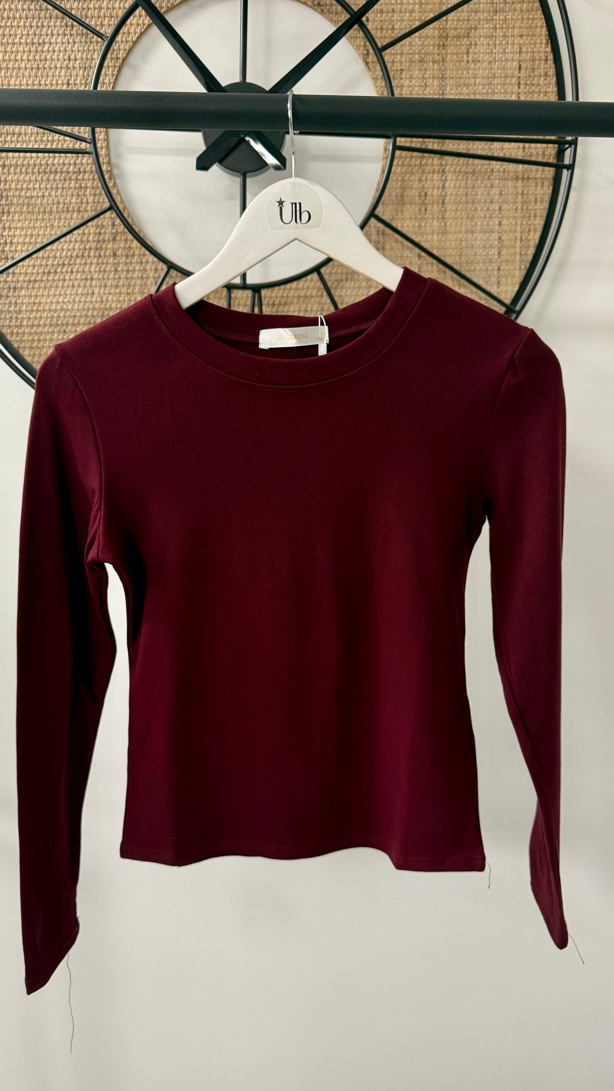 Sculpted Fitted Seamless Tee - Cherry
