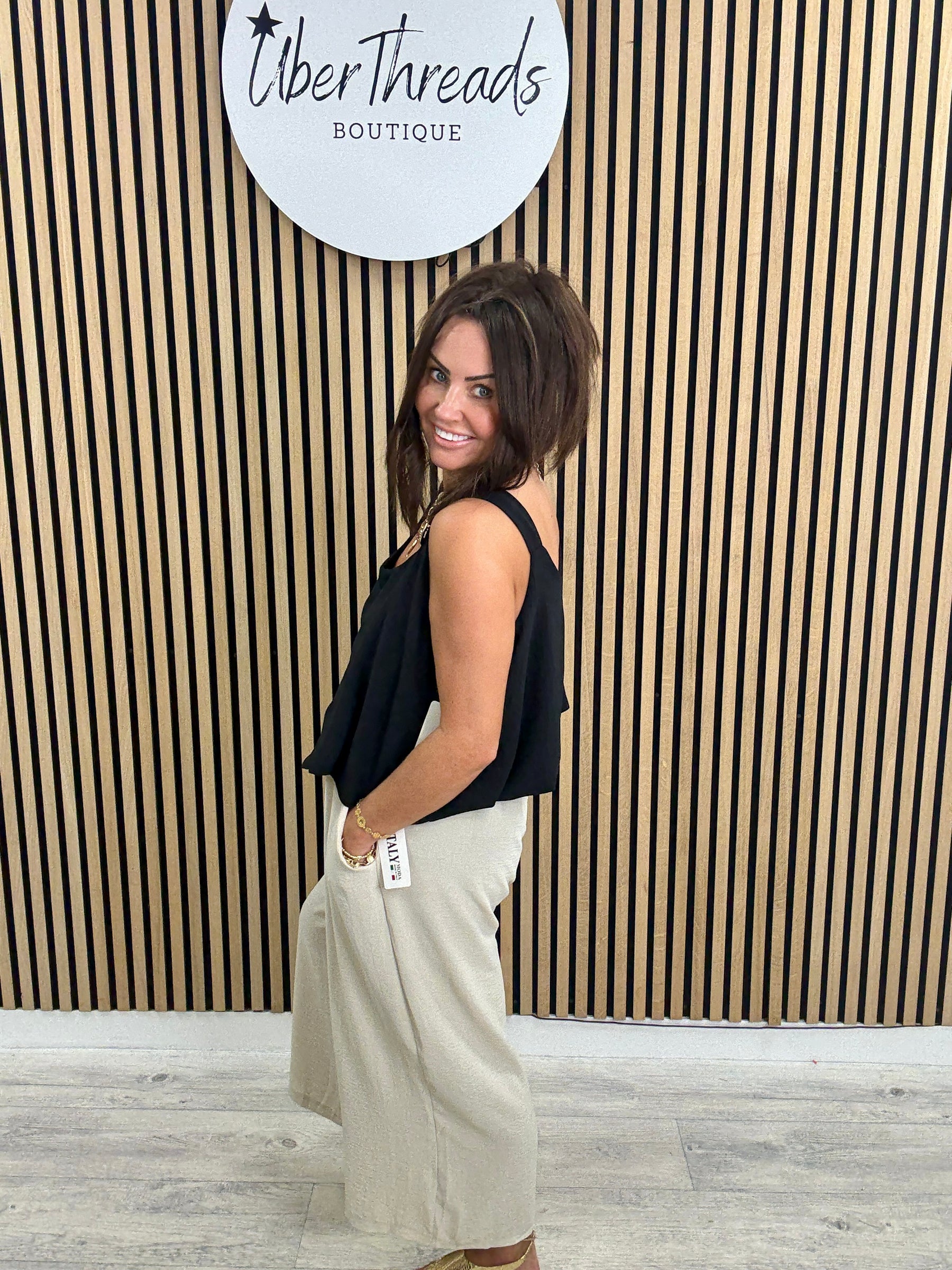 The San Marino Swirl Top - Black