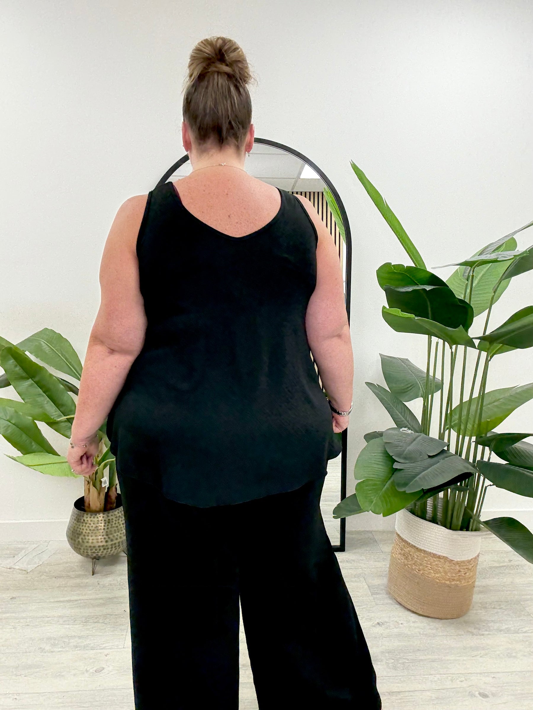 Heidi Swing Vest (longer) - Black