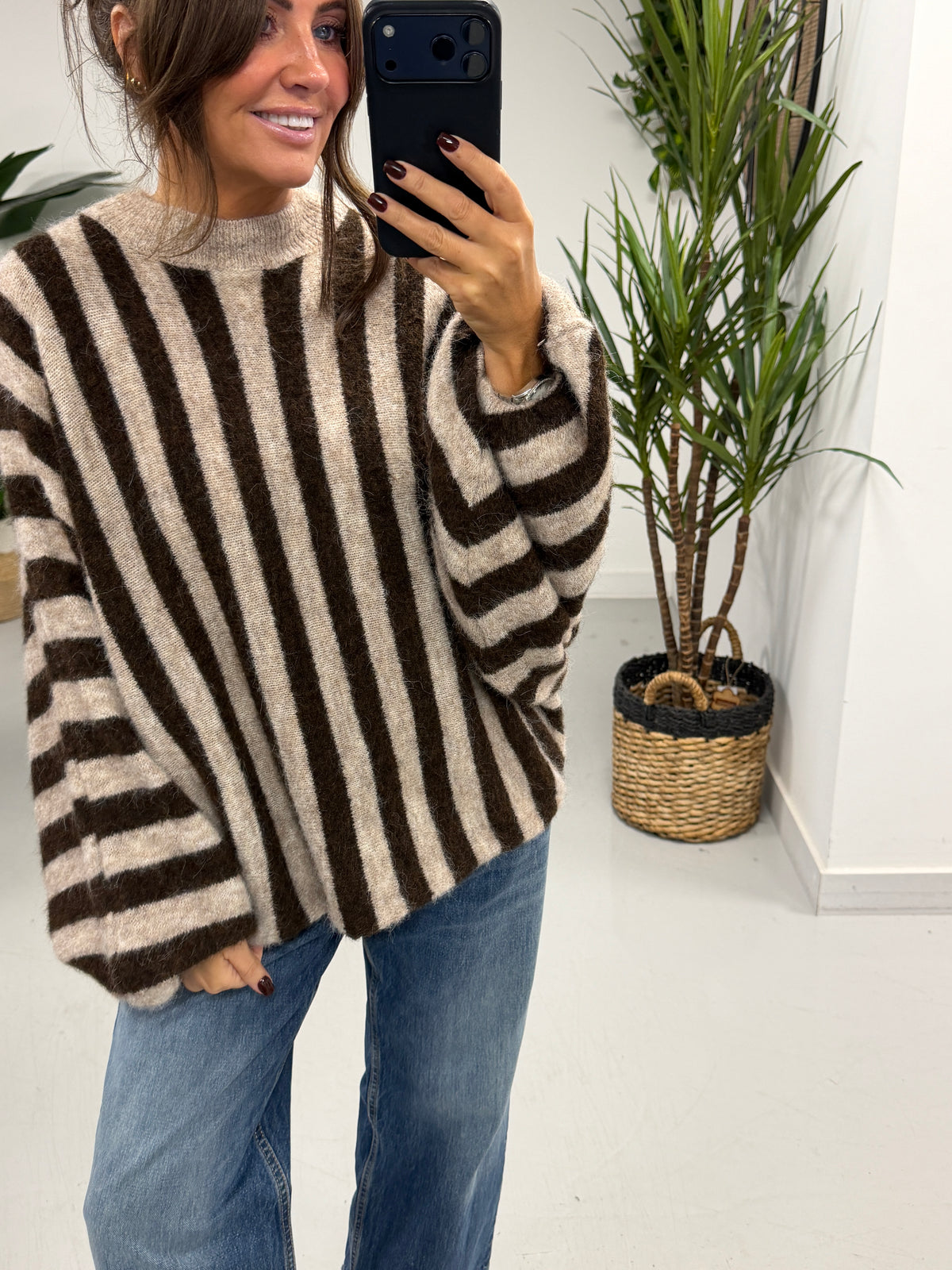 The Muse Chunky Sleeve Knit - Chocolate/Cream (Size 10-18)