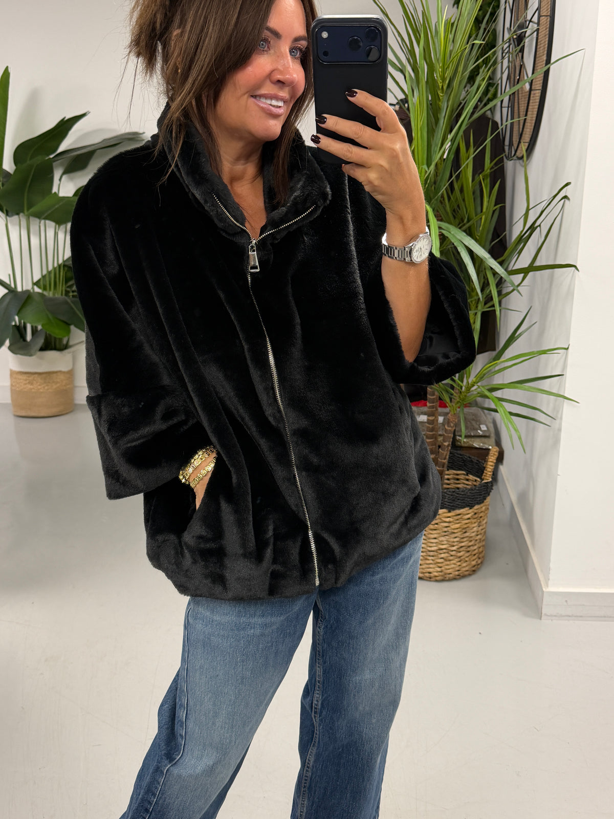 Black Cropped Sleeve Faux Fur