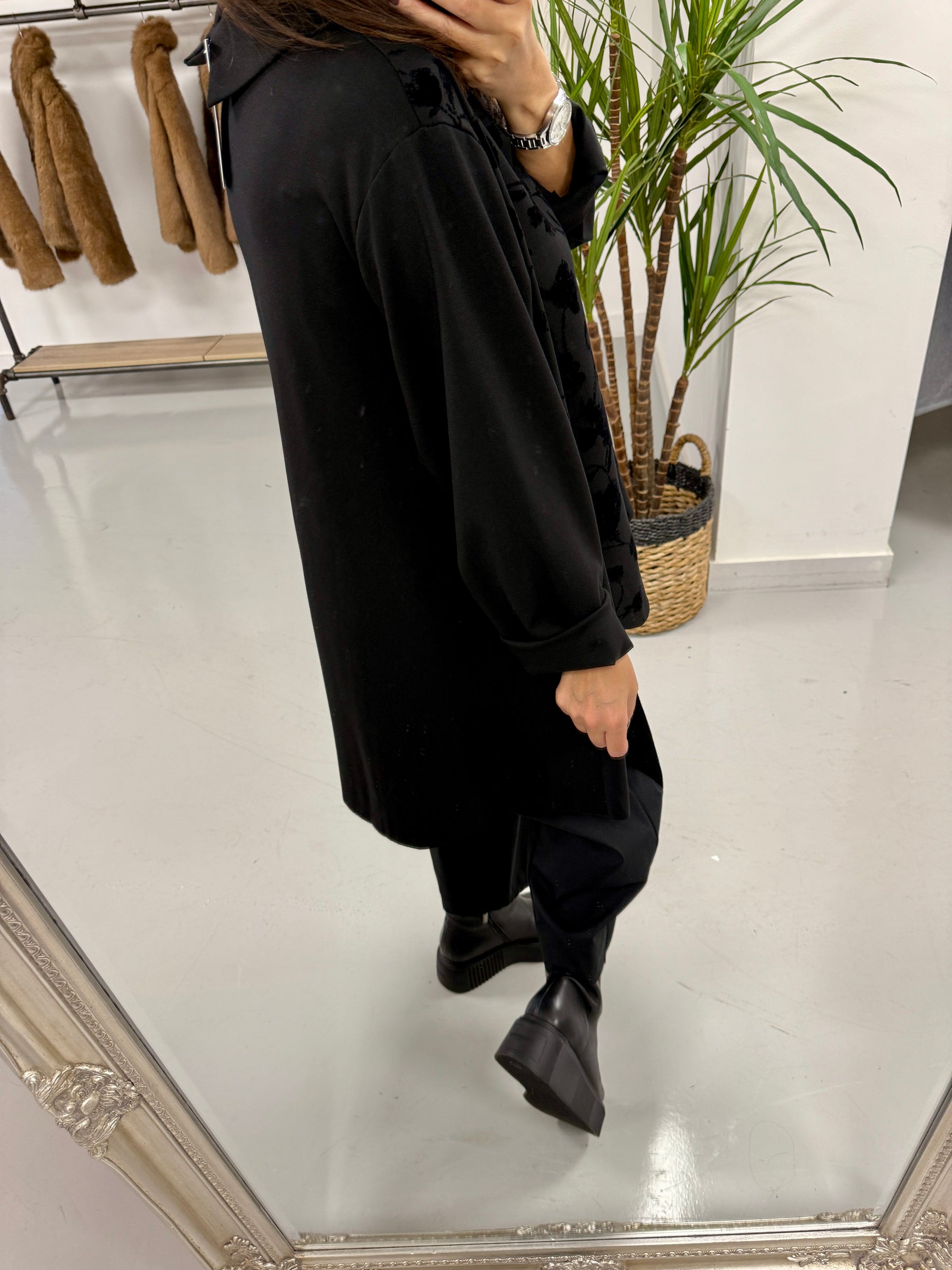 The Raven Reverse Collar Tunic - Black