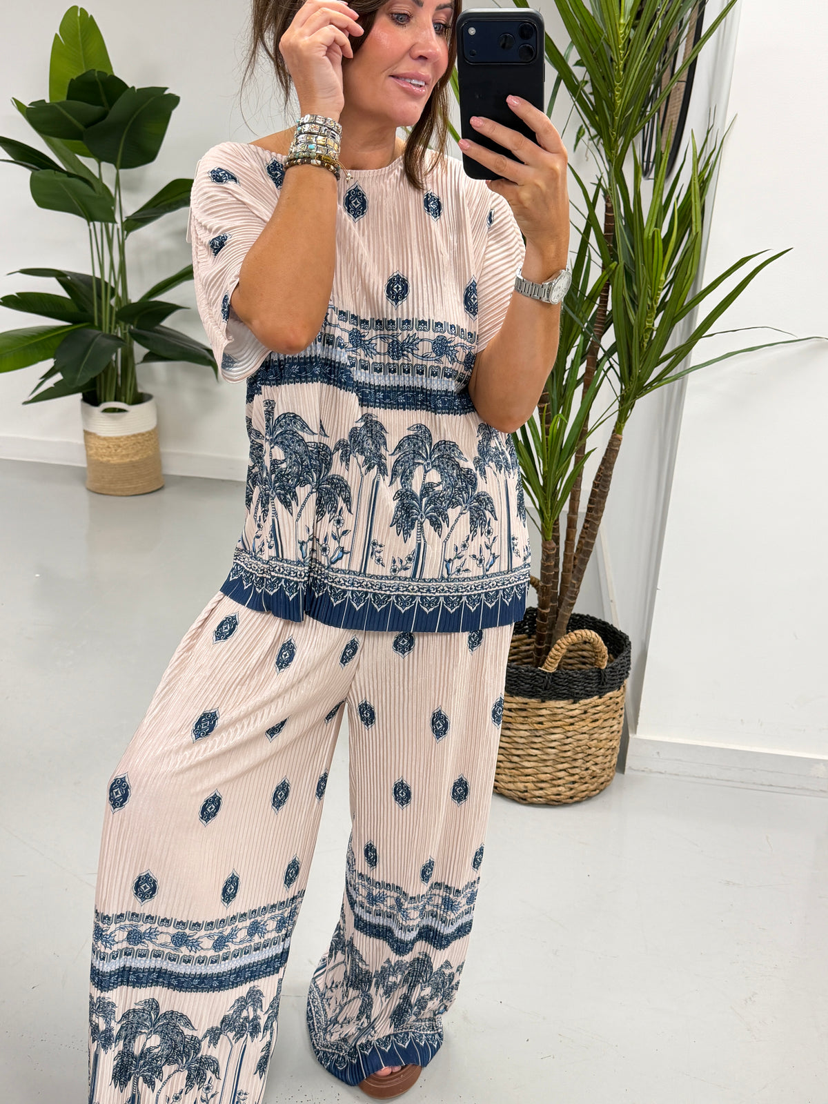 The Egyptian Plisse Trouser Set - Cream/Navy
