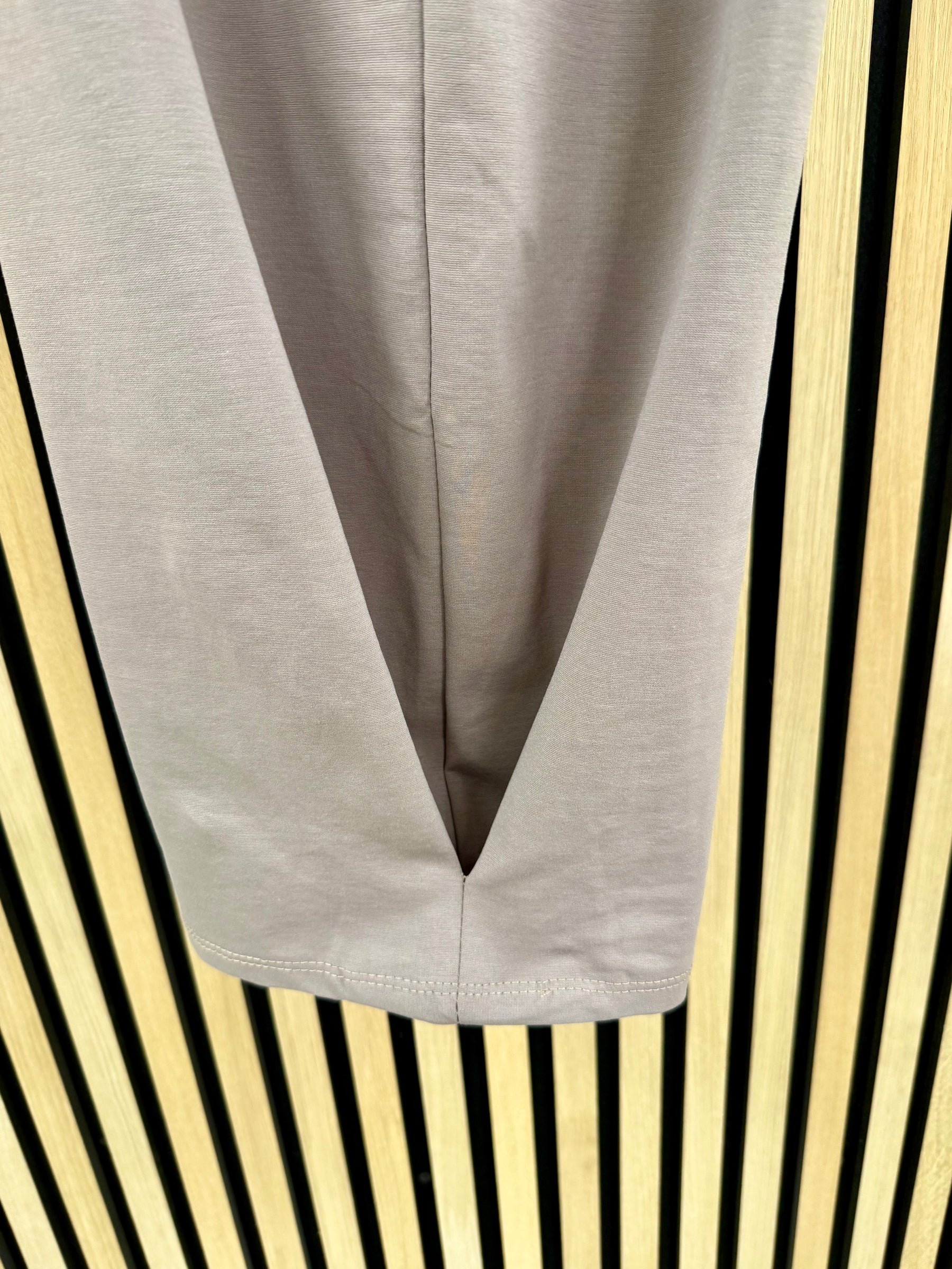 Hampton Side Pleat Scuba Joggers (PLUS) - Taupe