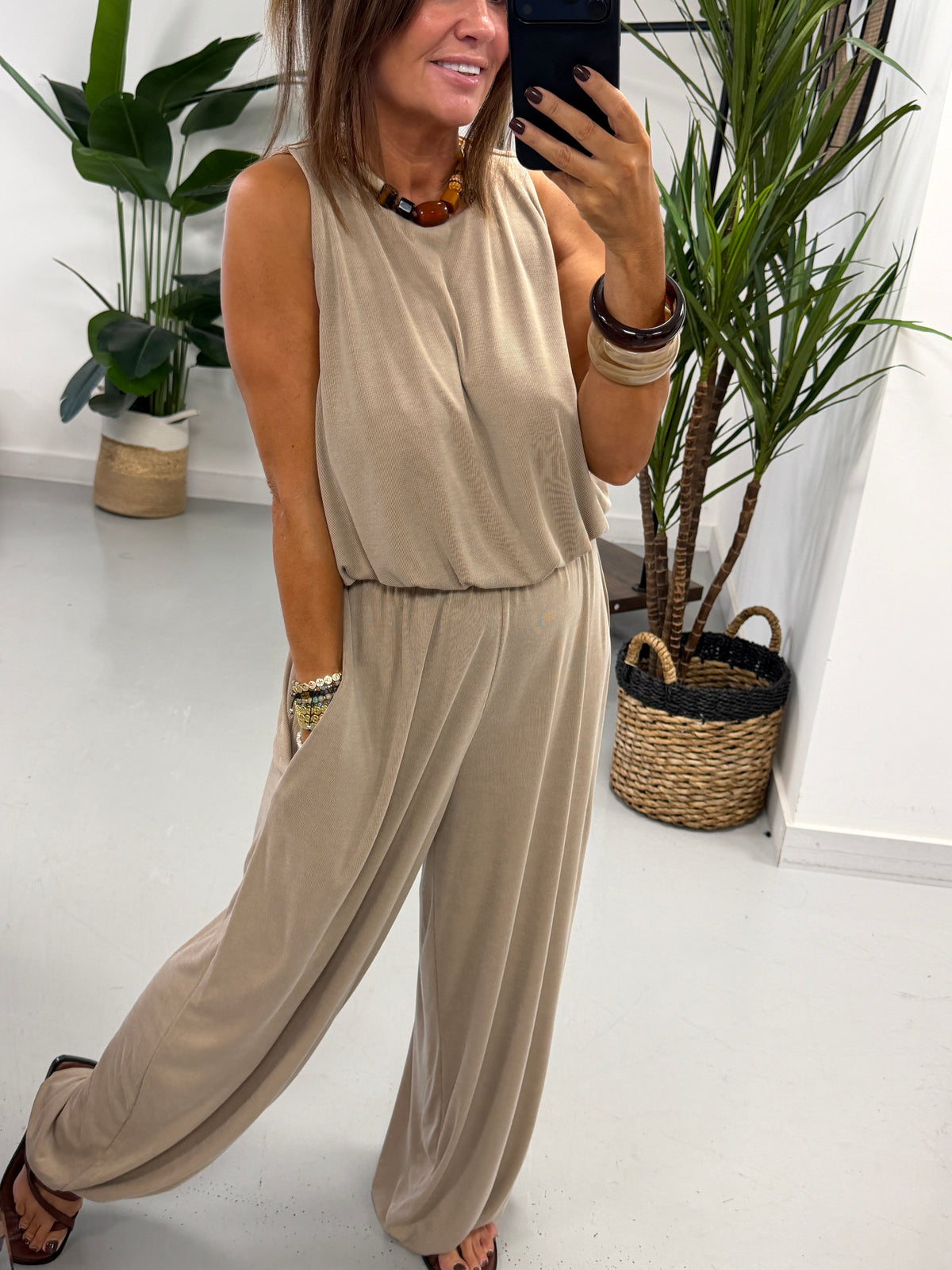 The Weekend Slouch Balloon Set - Camel
