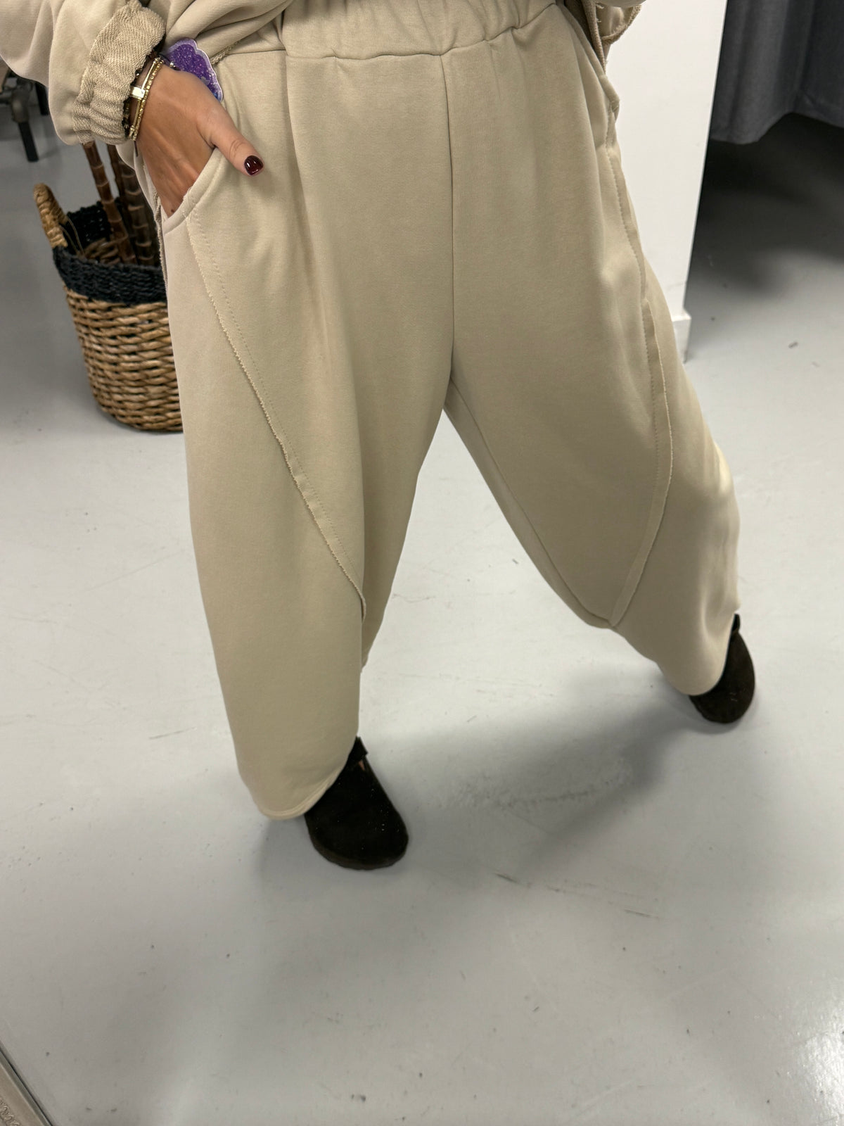 The Deluxe Weekend Collection
Jersey Joggers - Stone