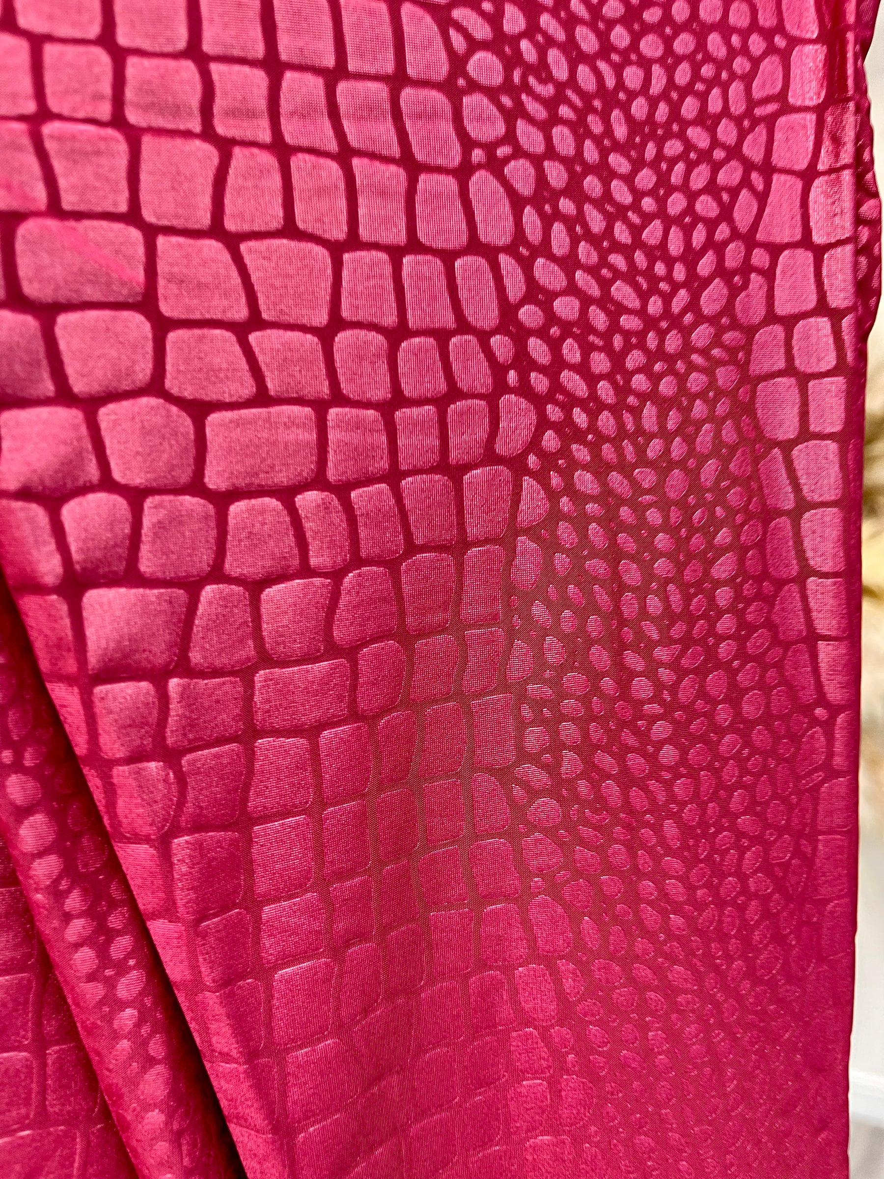 Croc Leggings (Plus) - Wine