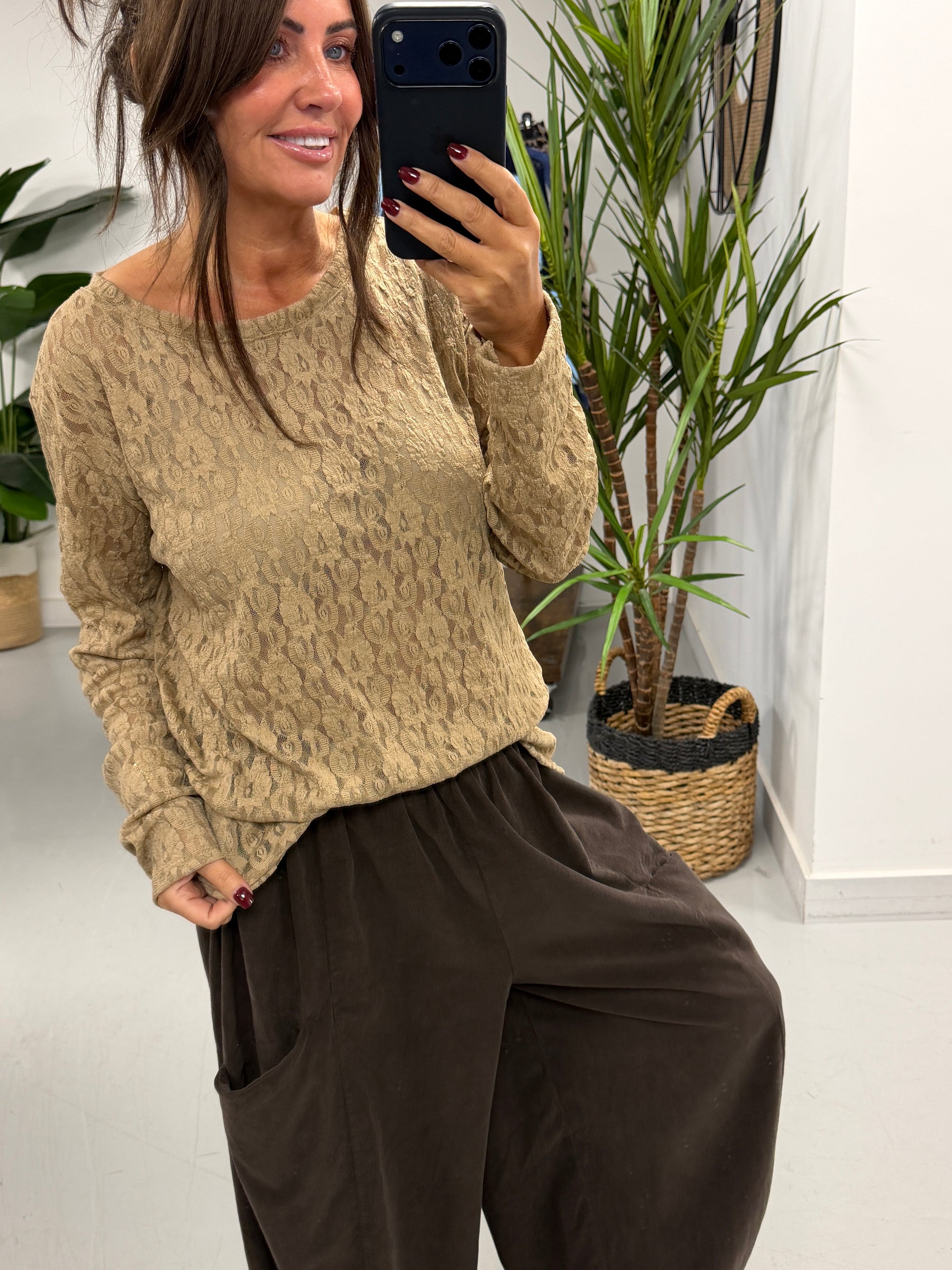 The Lace Mesh - Camel (Size 12-18)