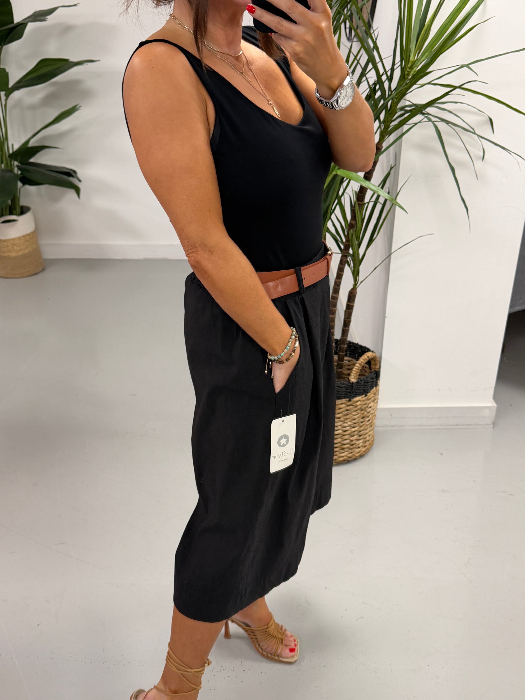 Belted Culotte Shorts - Black
