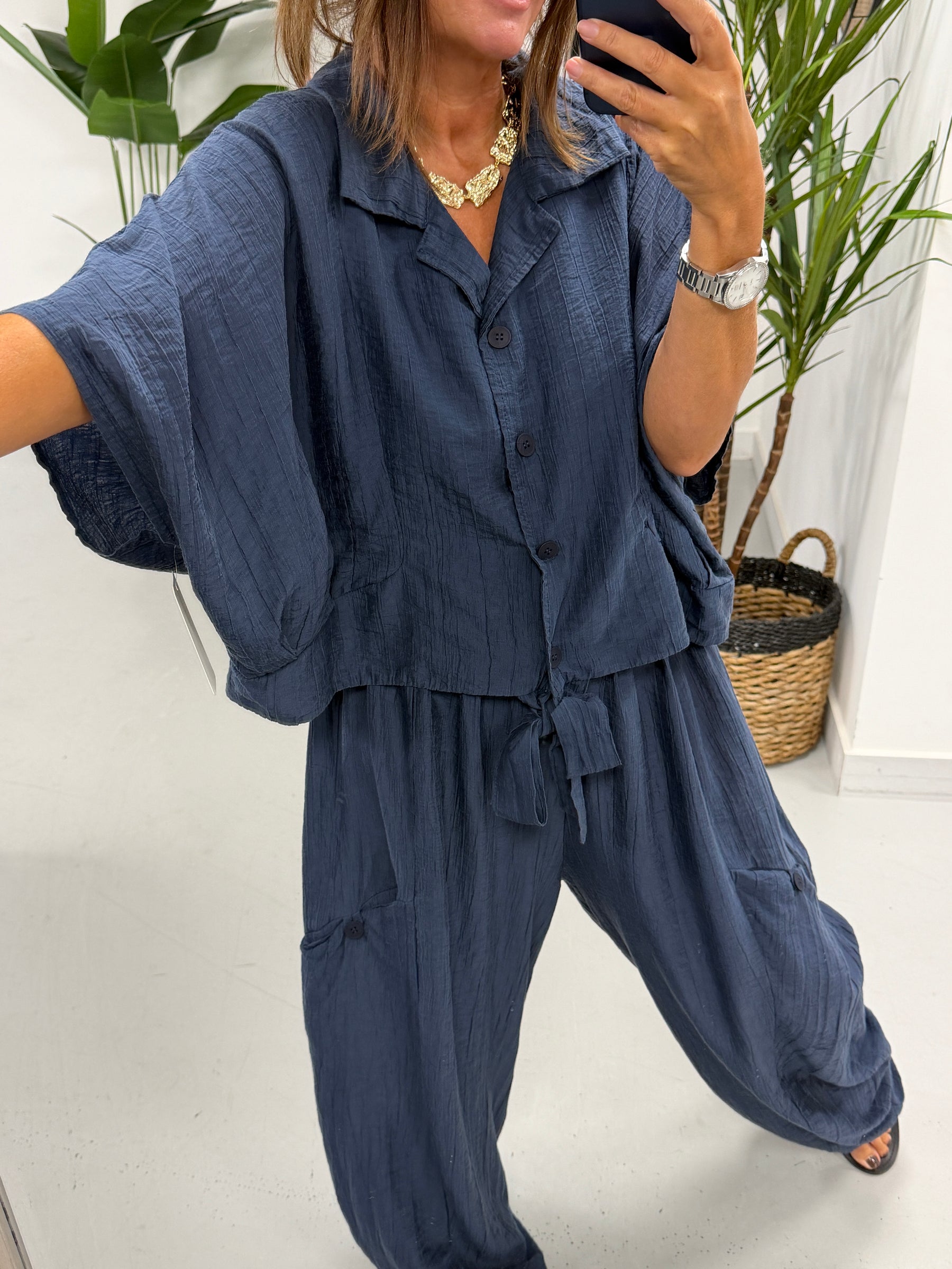 The Crinkle Button Tie Shirt - Navy