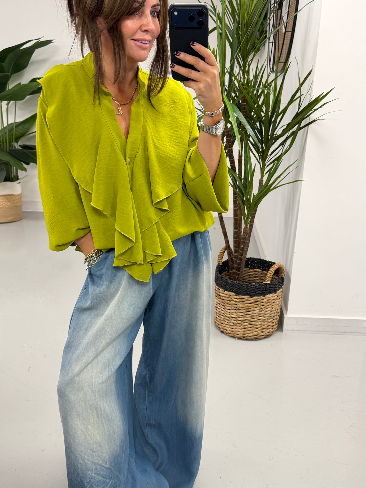 Luna Button Frill Blouse - Pistachio