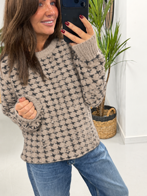 Super Soft Dogtooth Knit - Taupe