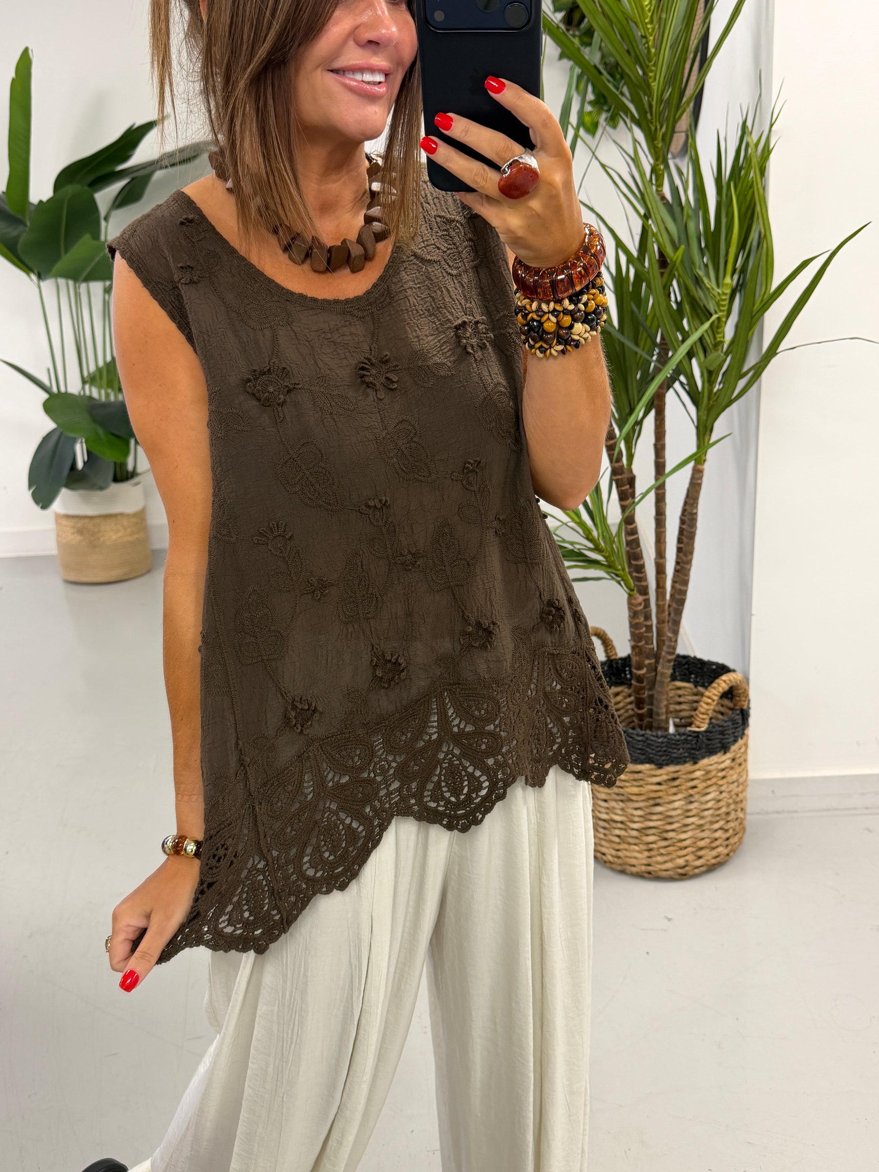 Florence Broderie Top - Chocolate