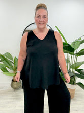Heidi Swing Vest (longer) - Black
