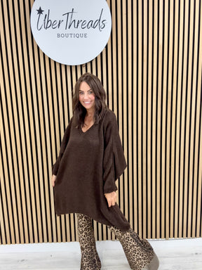 The Oversized Dipped Hem Knit - Chocolate