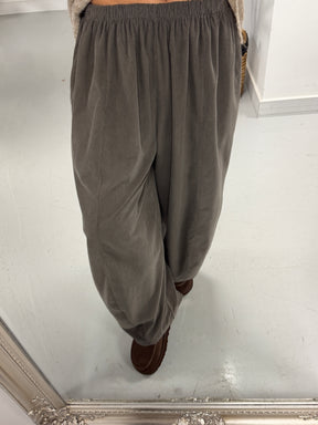The Barrel Needlecord Joggers - Taupe (Size 10-18)