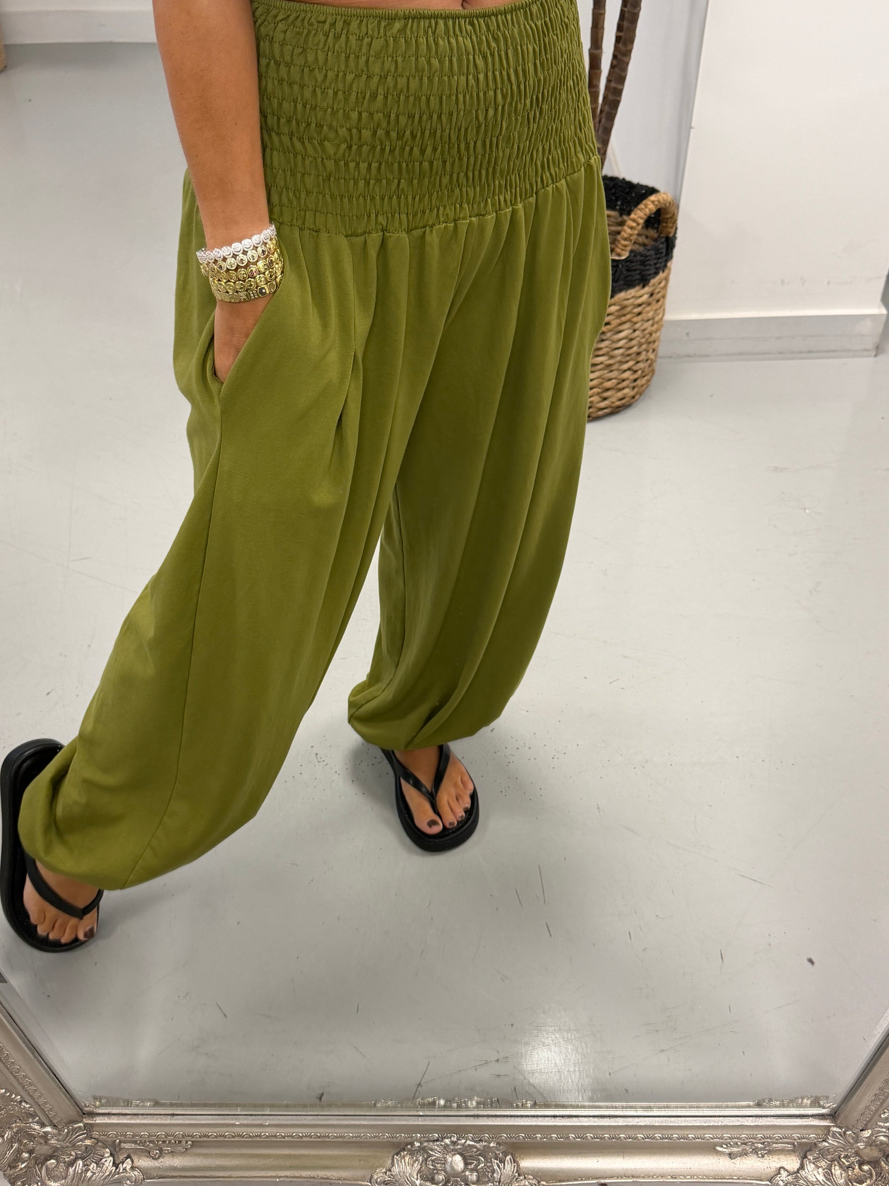 The Freestyle Balloon Joggers - Olive Green