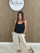 The San Marino Swirl Top - Black