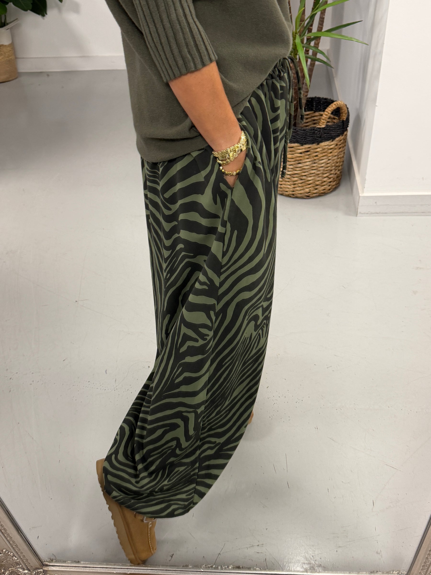 Zebra Balloon Joggers Khaki (Size 12-20)