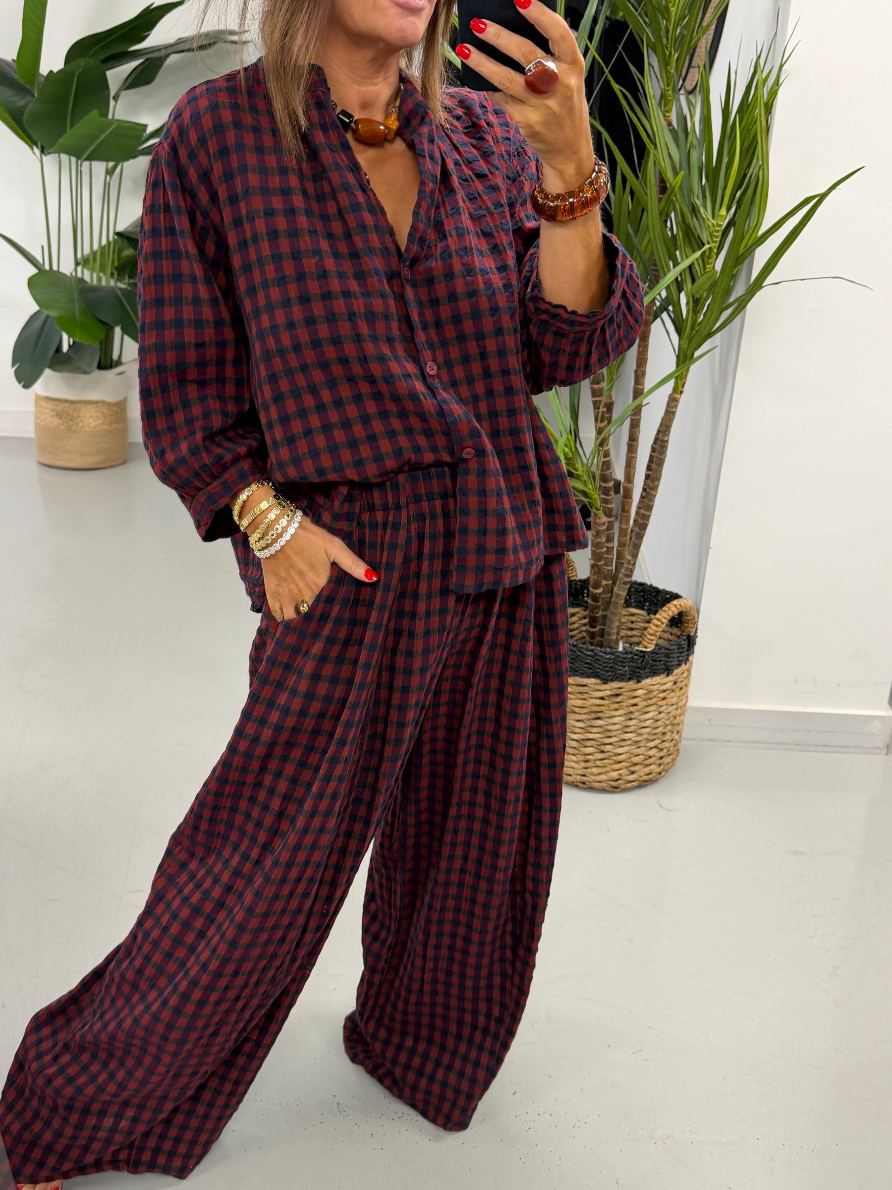 The Autumn Check Barrel Trousers - Wine/Navy