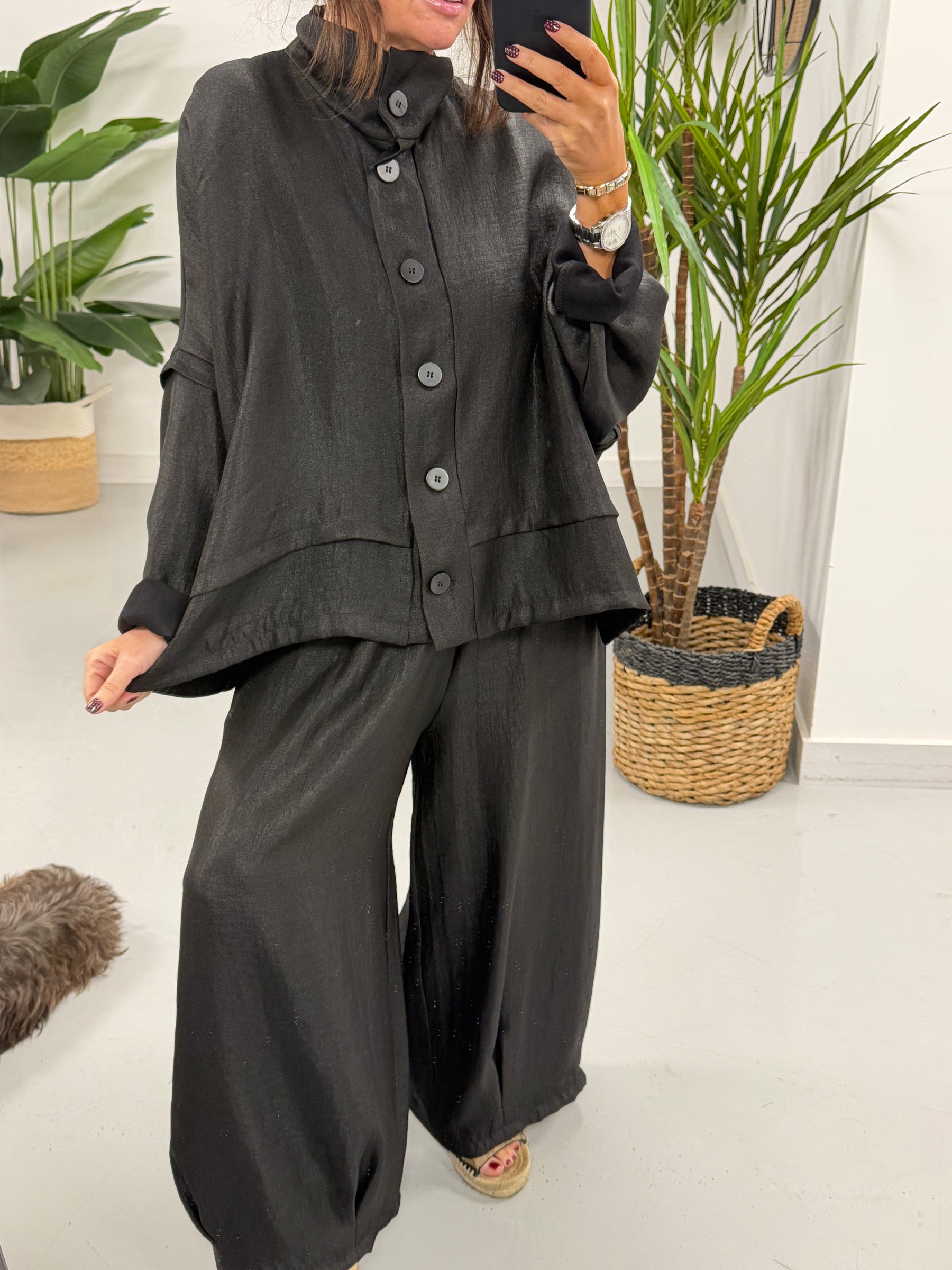 I.D Arizona Button Jacket - Black