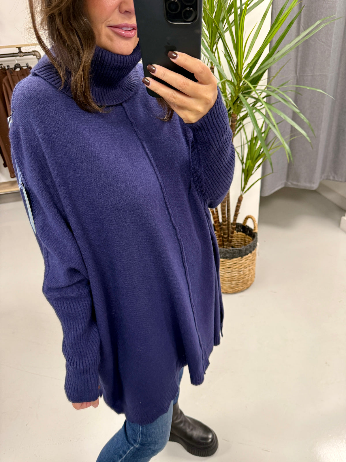 The Esme Soft Knit - Navy