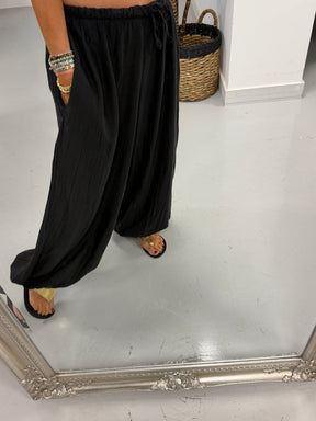 The OG TicToc Crinkle Balloon Trousers - Black