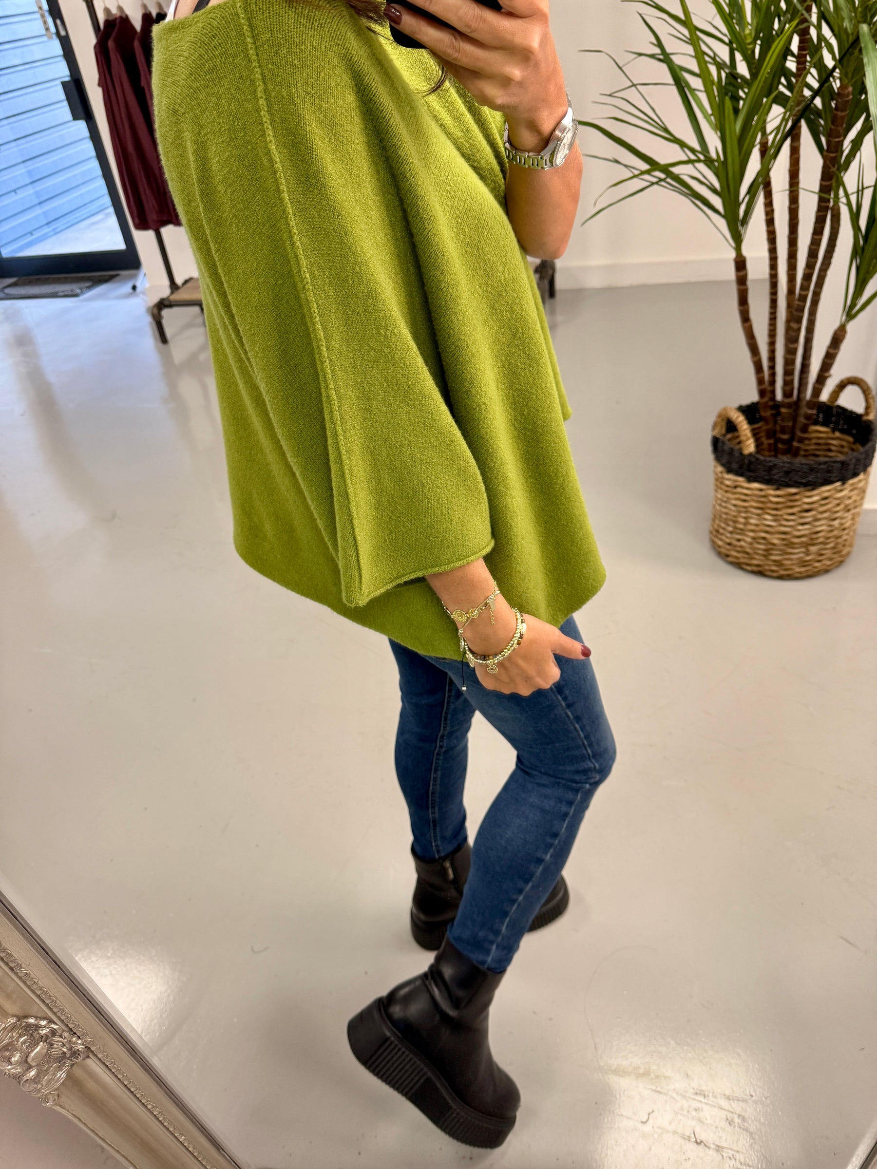 Gracie Crop Sleeve Knit - Pistachio
