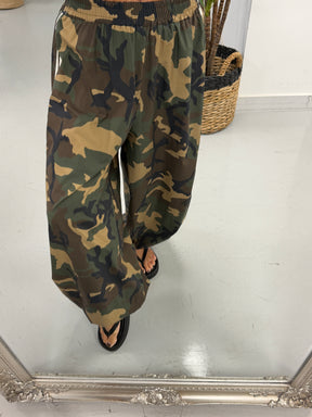 Camo Stripe Balloon Pants