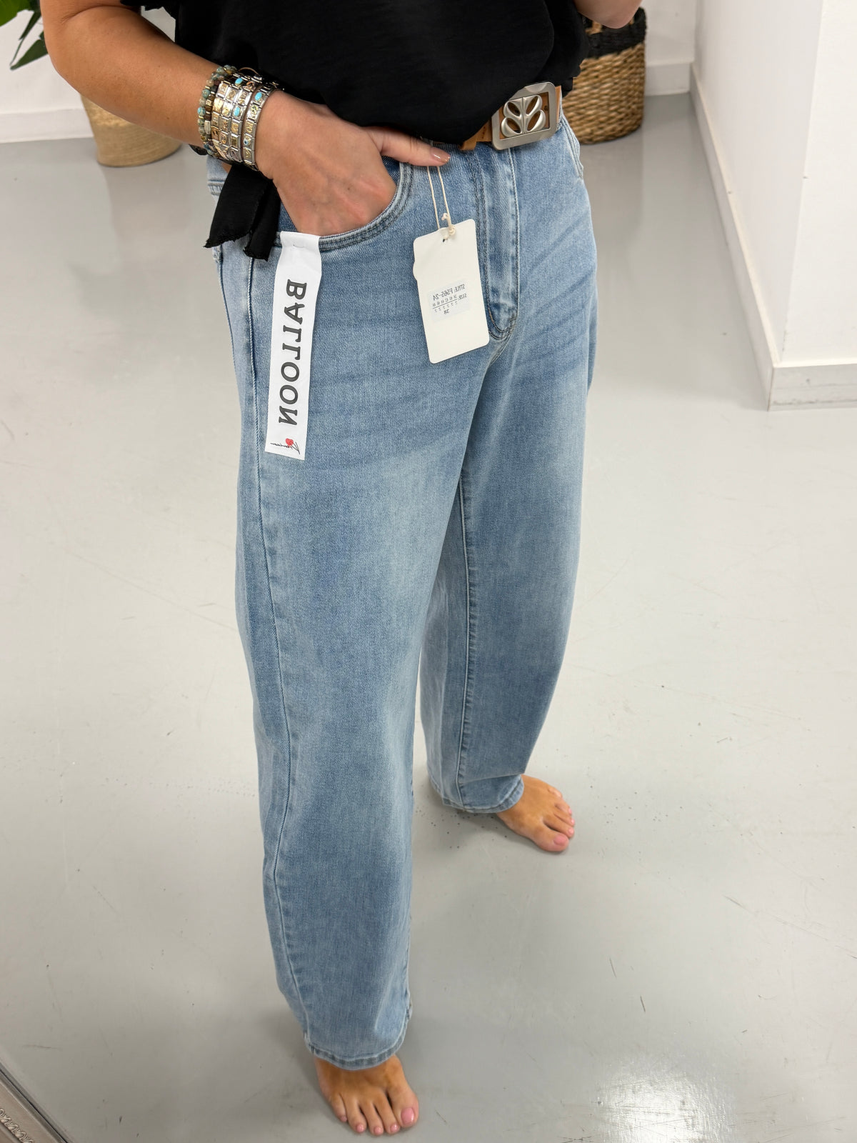 Red70 Balloon Jeans - Sized