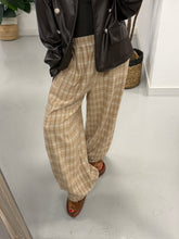 The Charlbury Check Joggers - Camel