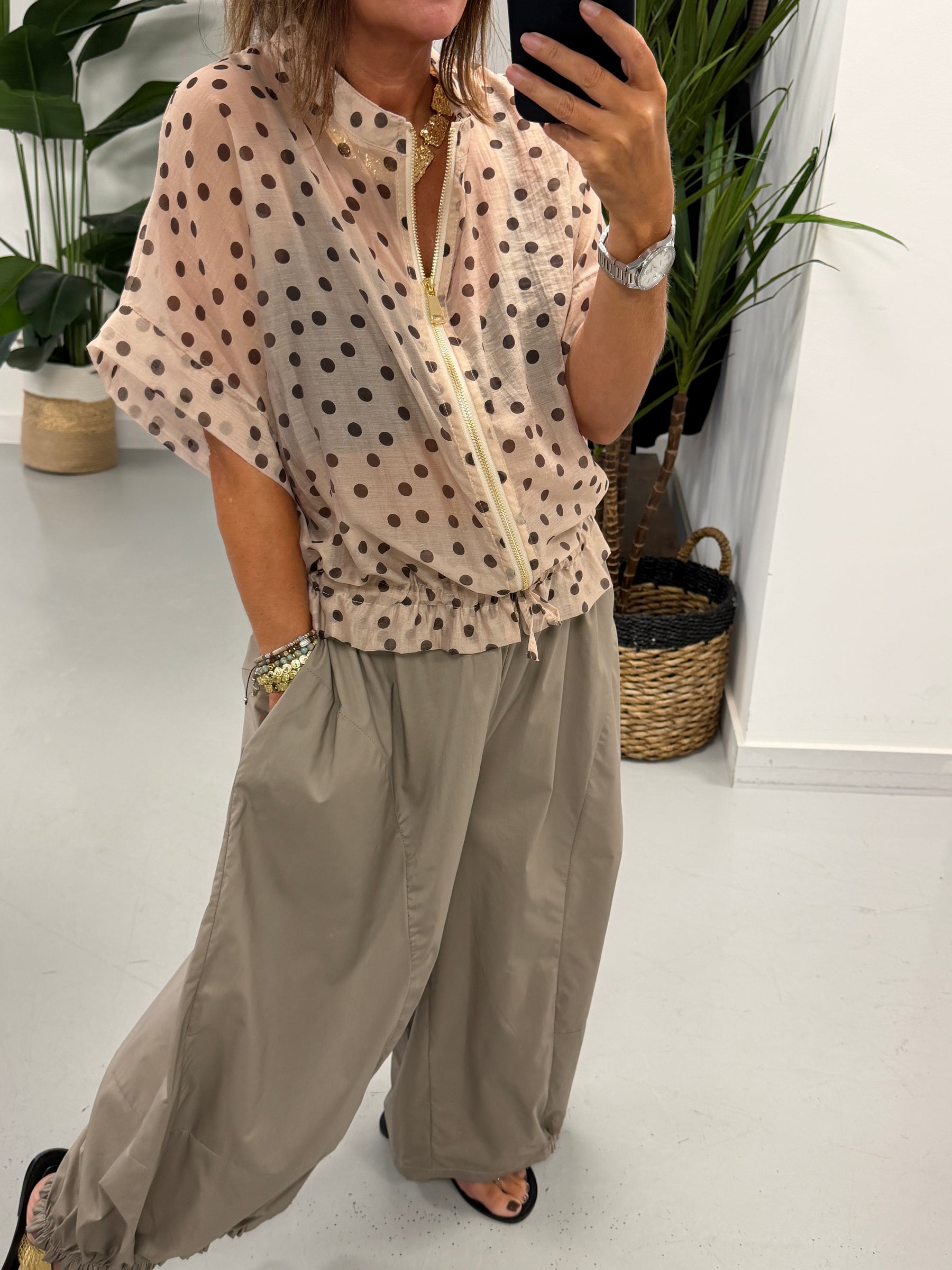 Lightweight Cropped Sleeve Jacket - Light Polka